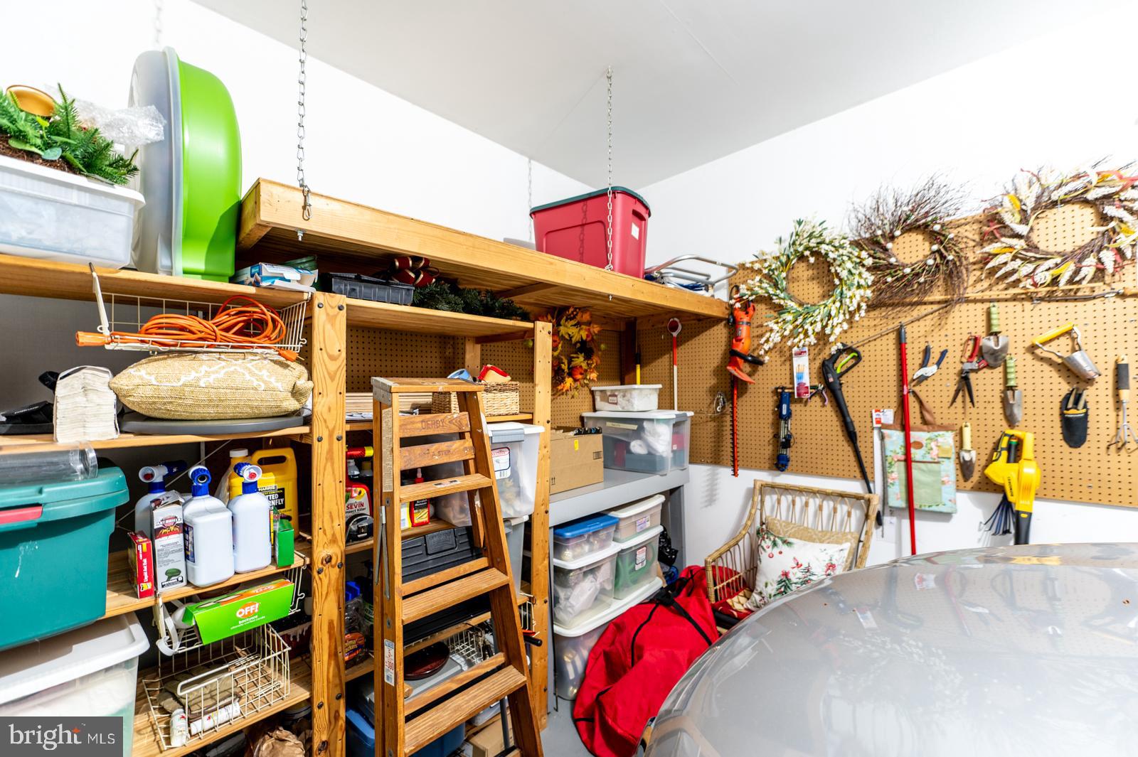 FOX HILL FARM - Residential