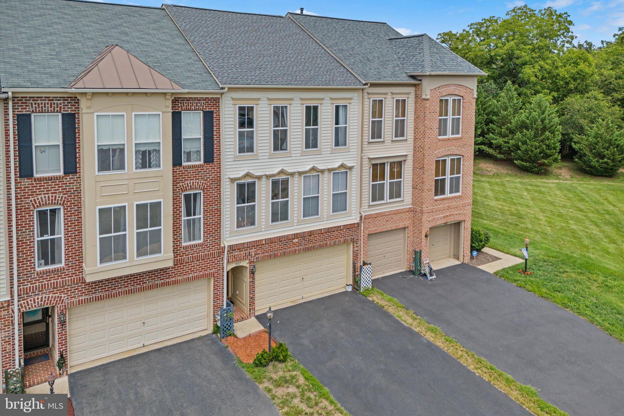 9107 RIBBON FALLS LOOP
