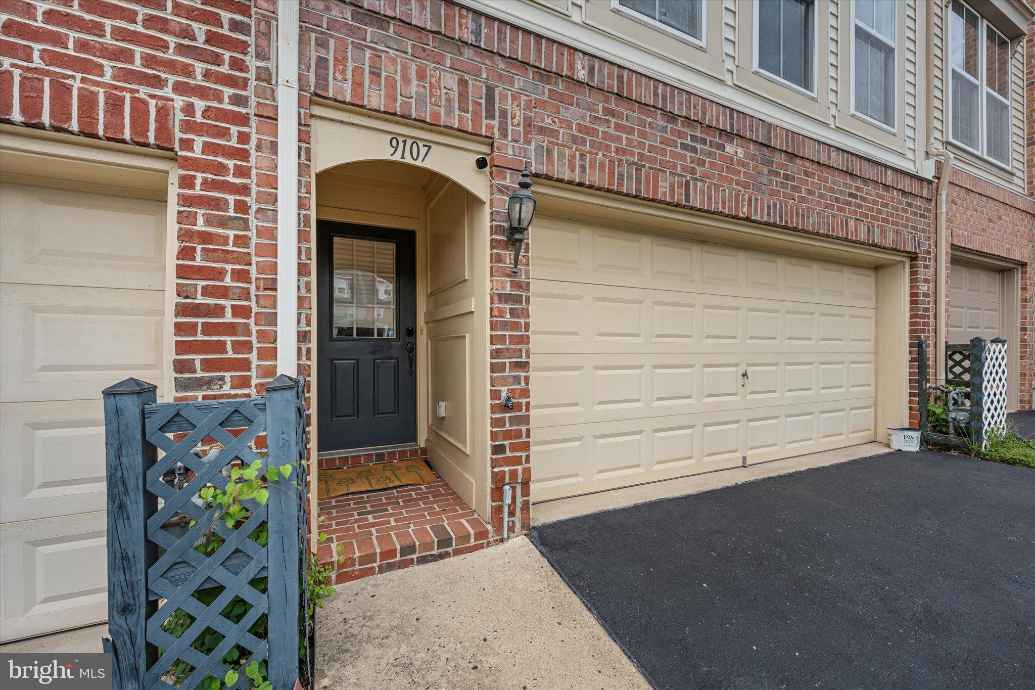 9107 RIBBON FALLS LOOP