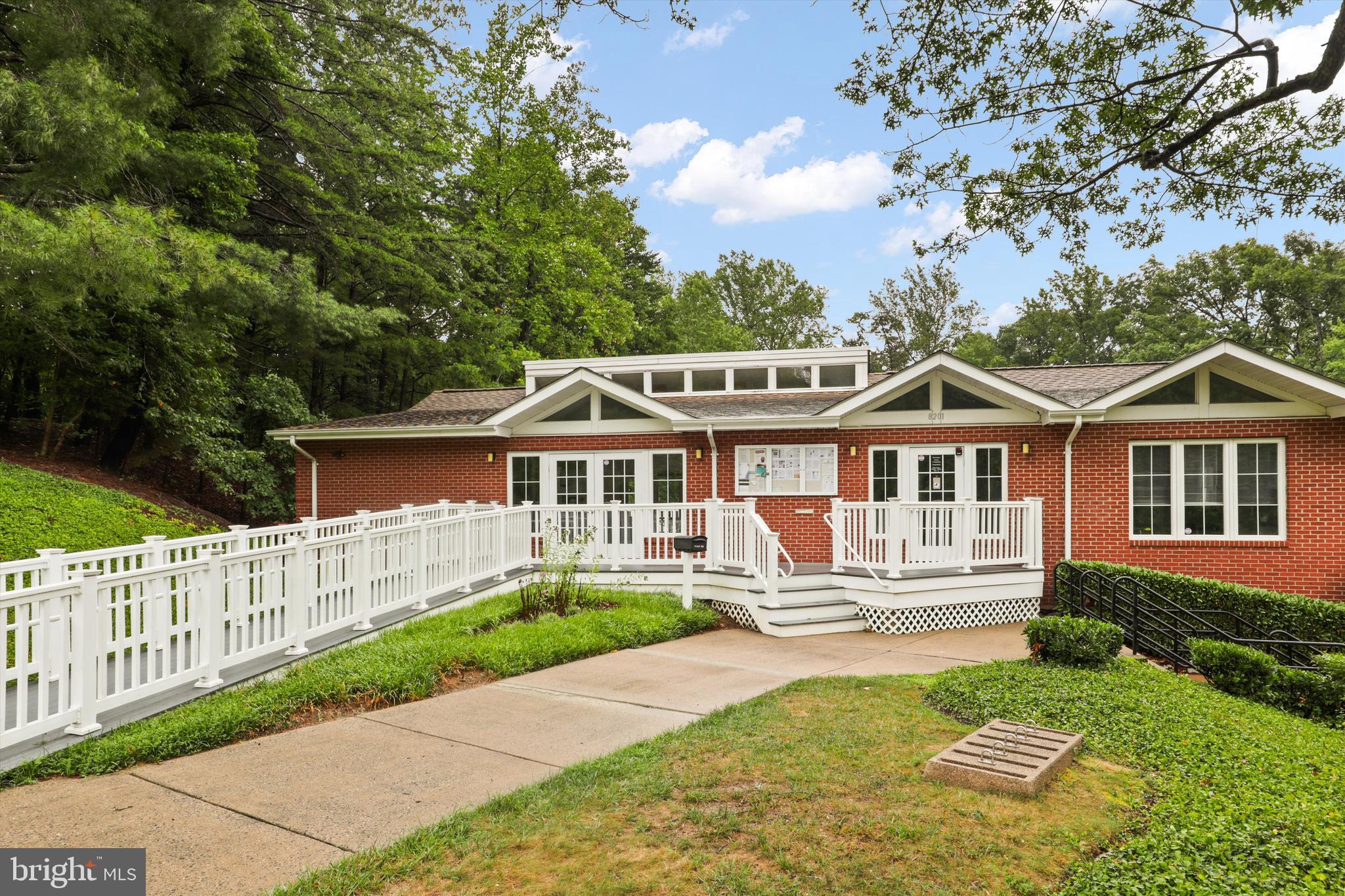 NEWINGTON FOREST - Residential Lease