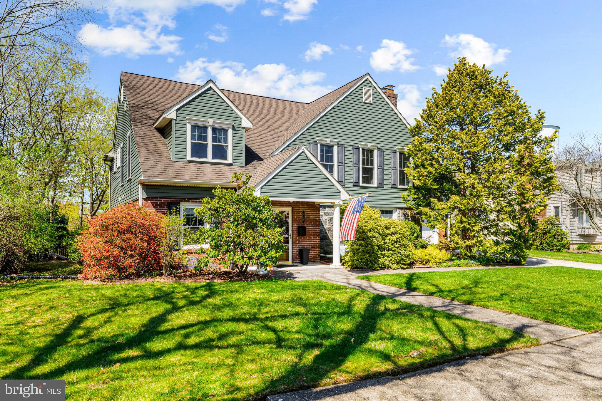 438 MANSFIELD AVENUE