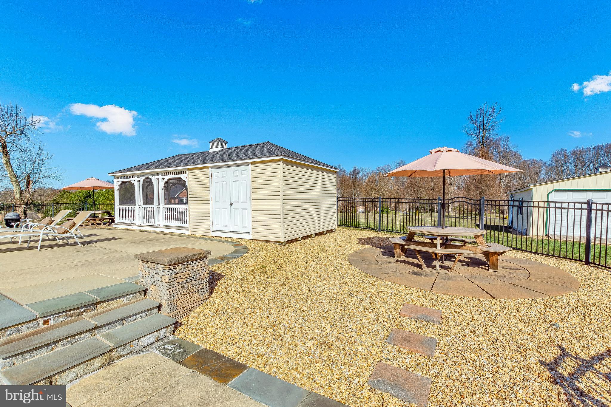 OAKWOOD MANOR - Residential