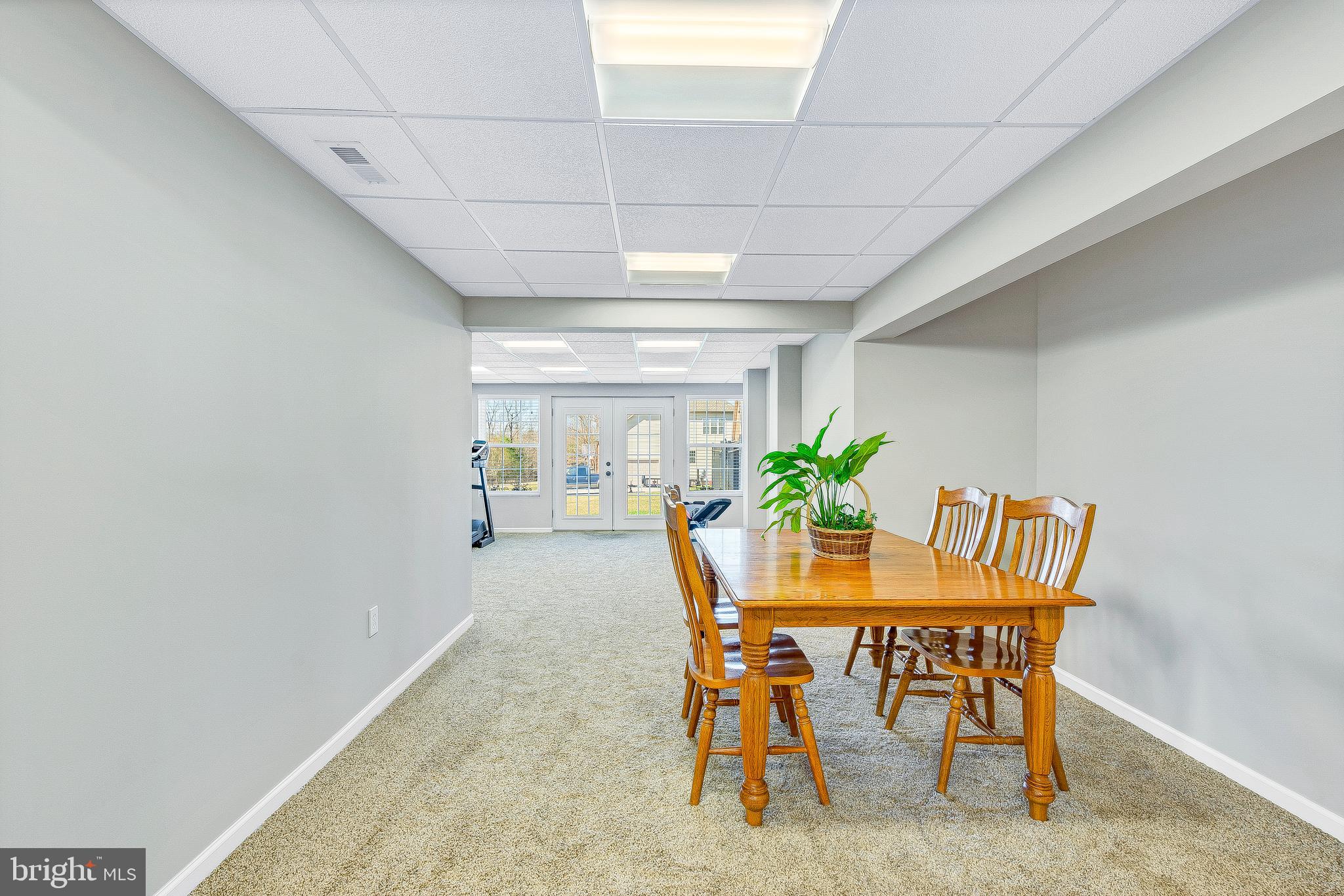 OAKWOOD MANOR - Residential