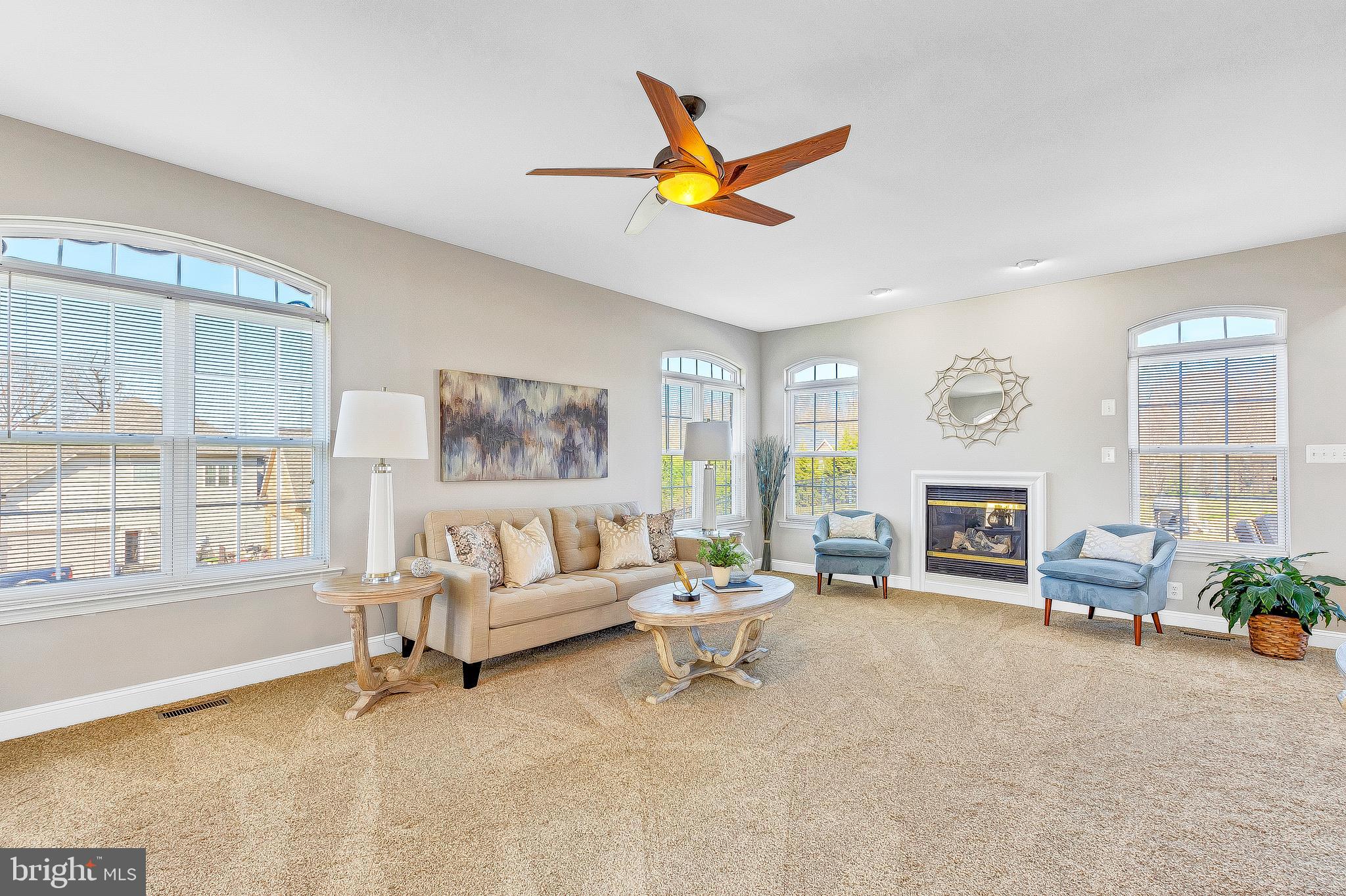 OAKWOOD MANOR - Residential