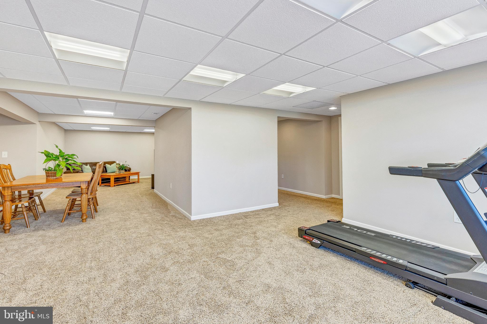 OAKWOOD MANOR - Residential