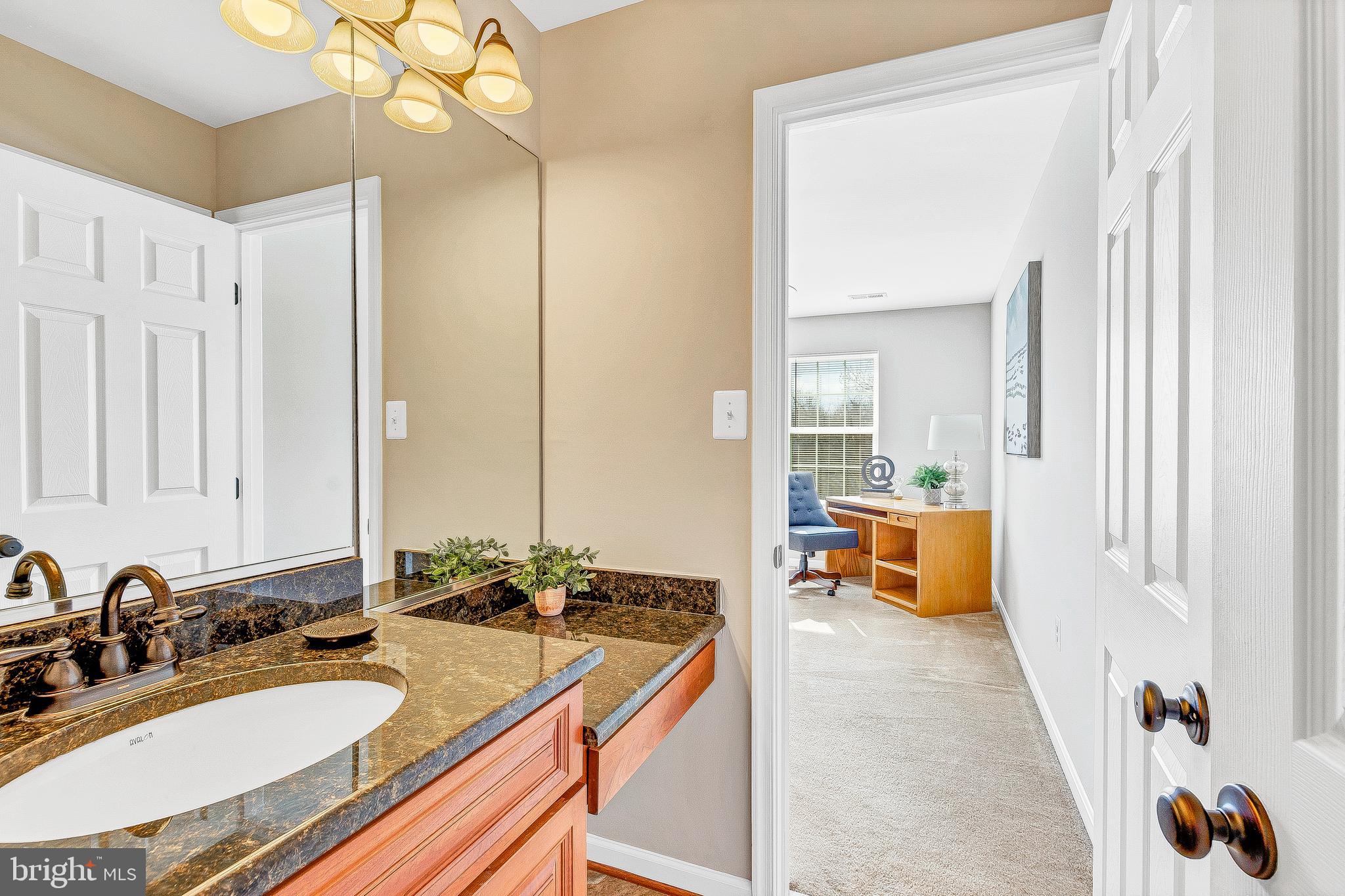 OAKWOOD MANOR - Residential