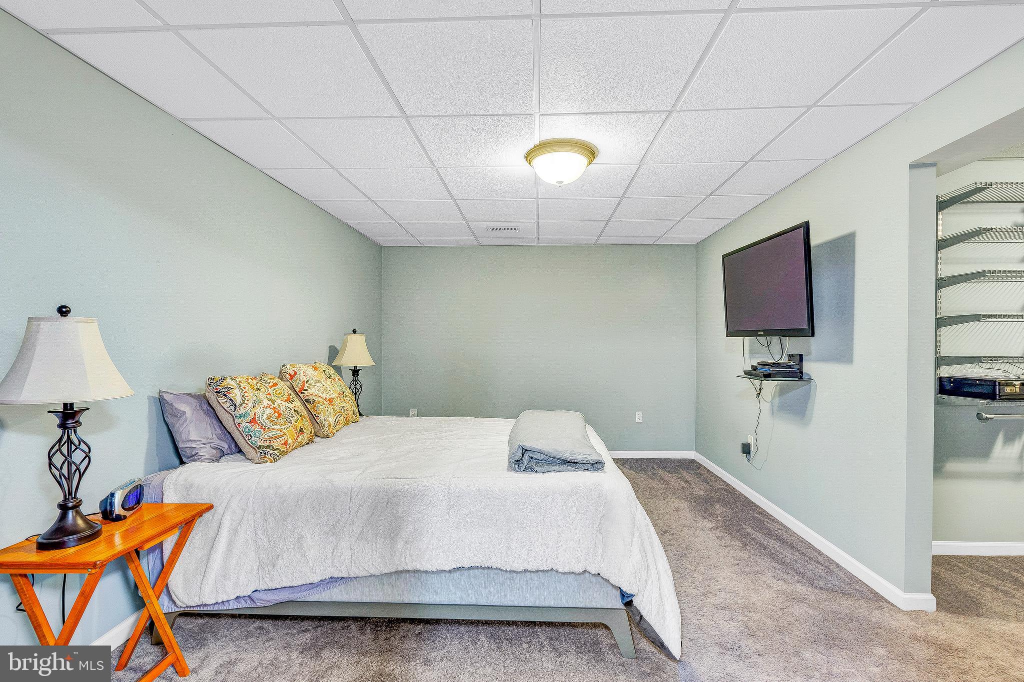 OAKWOOD MANOR - Residential