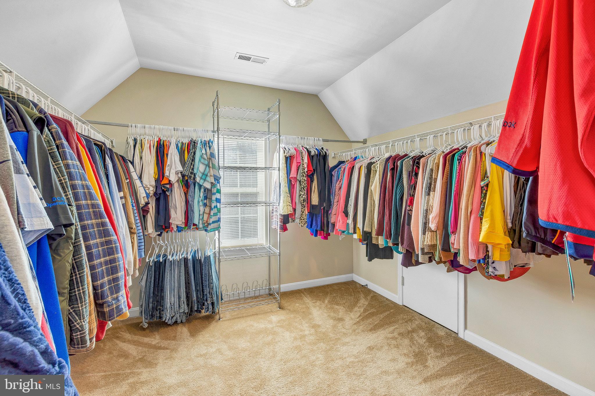 OAKWOOD MANOR - Residential