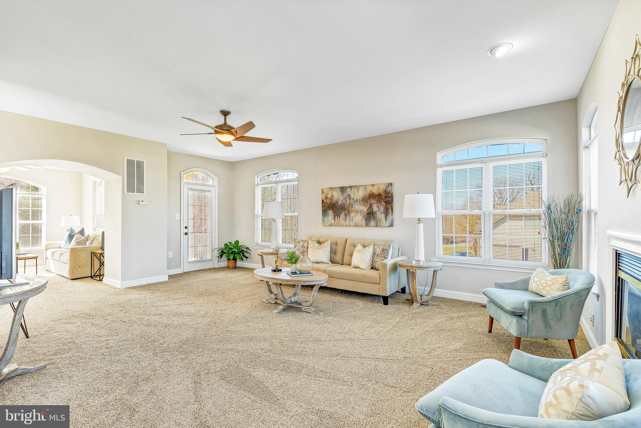 OAKWOOD MANOR - Residential