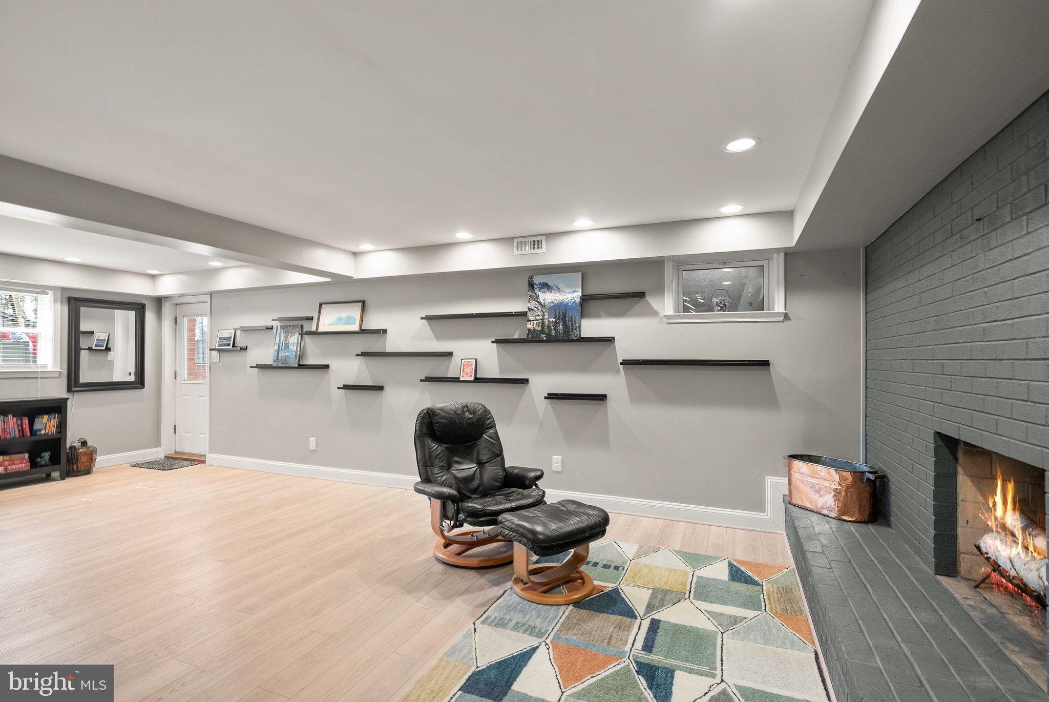 WELLINGTON - Residential