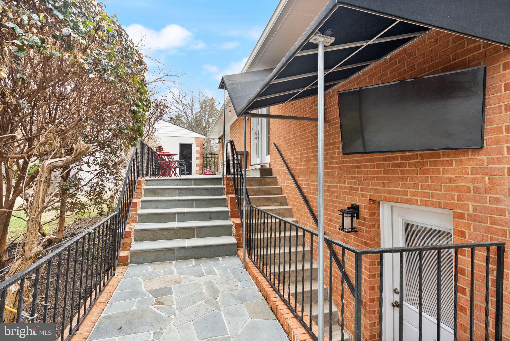 WELLINGTON - Residential