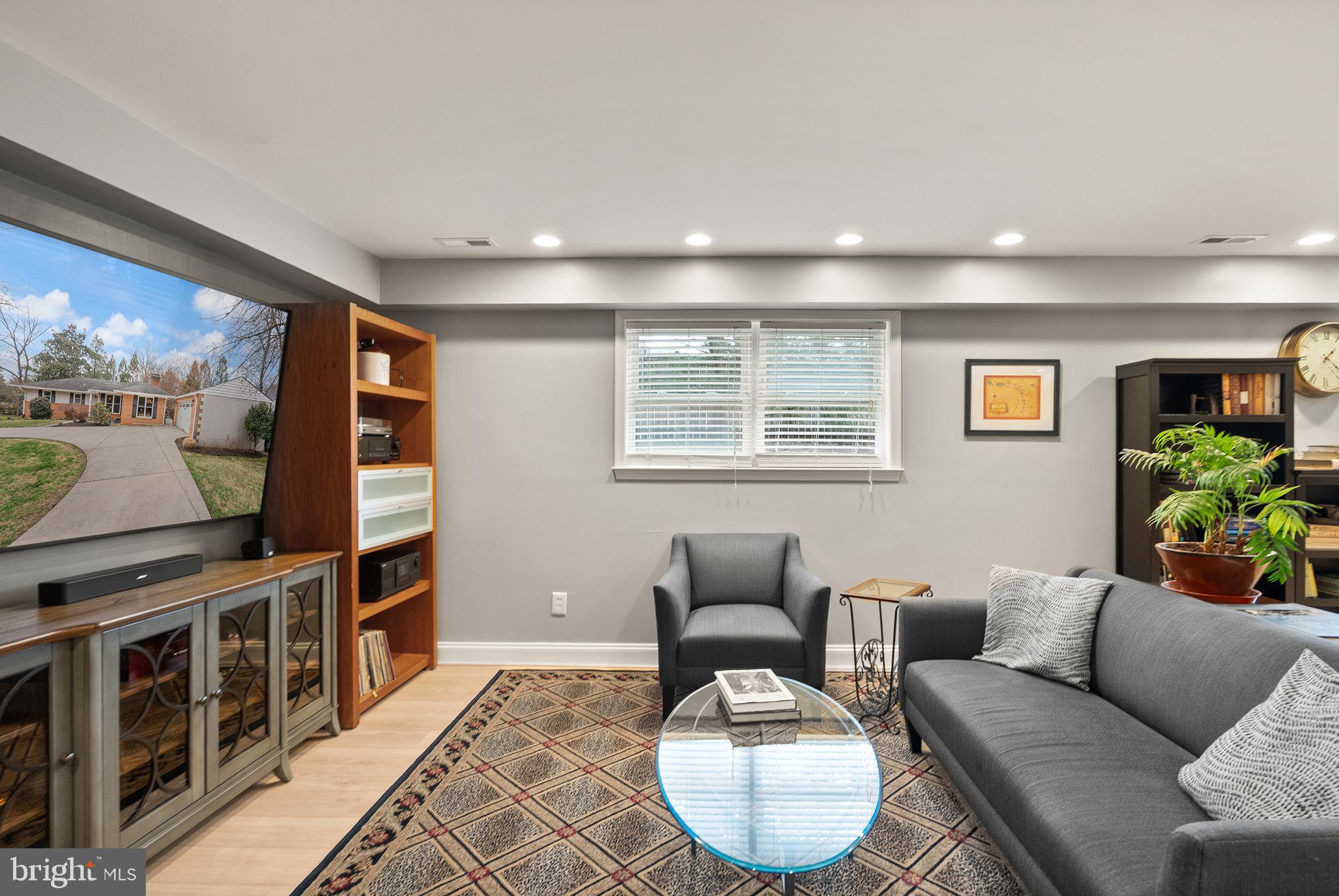 WELLINGTON - Residential