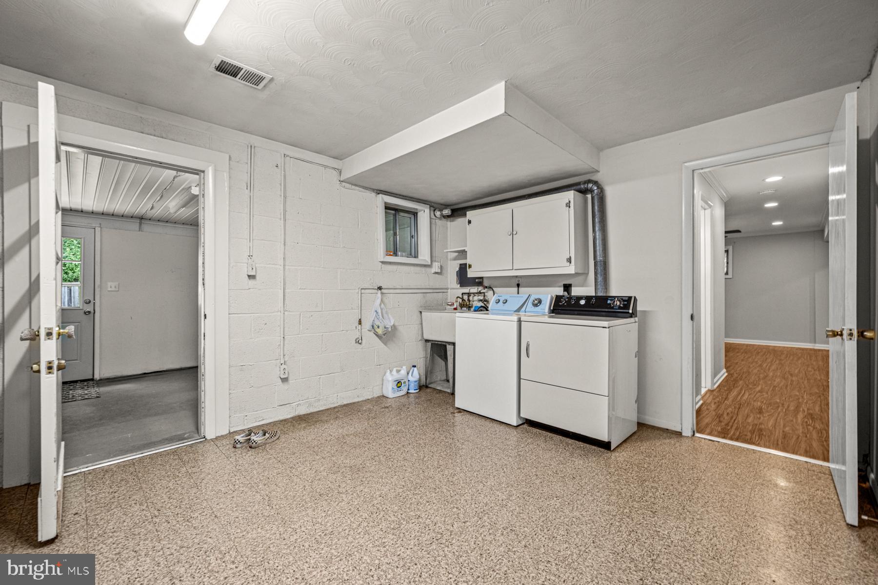 ASPEN HILL PARK - Residential