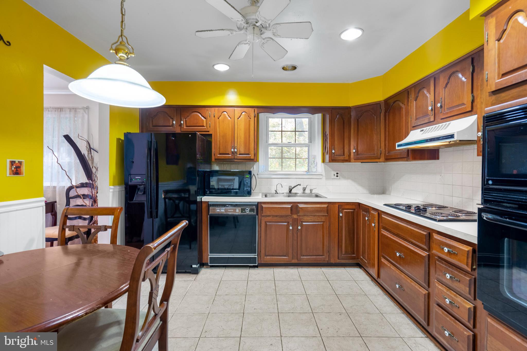 CALTOR MANOR - Residential