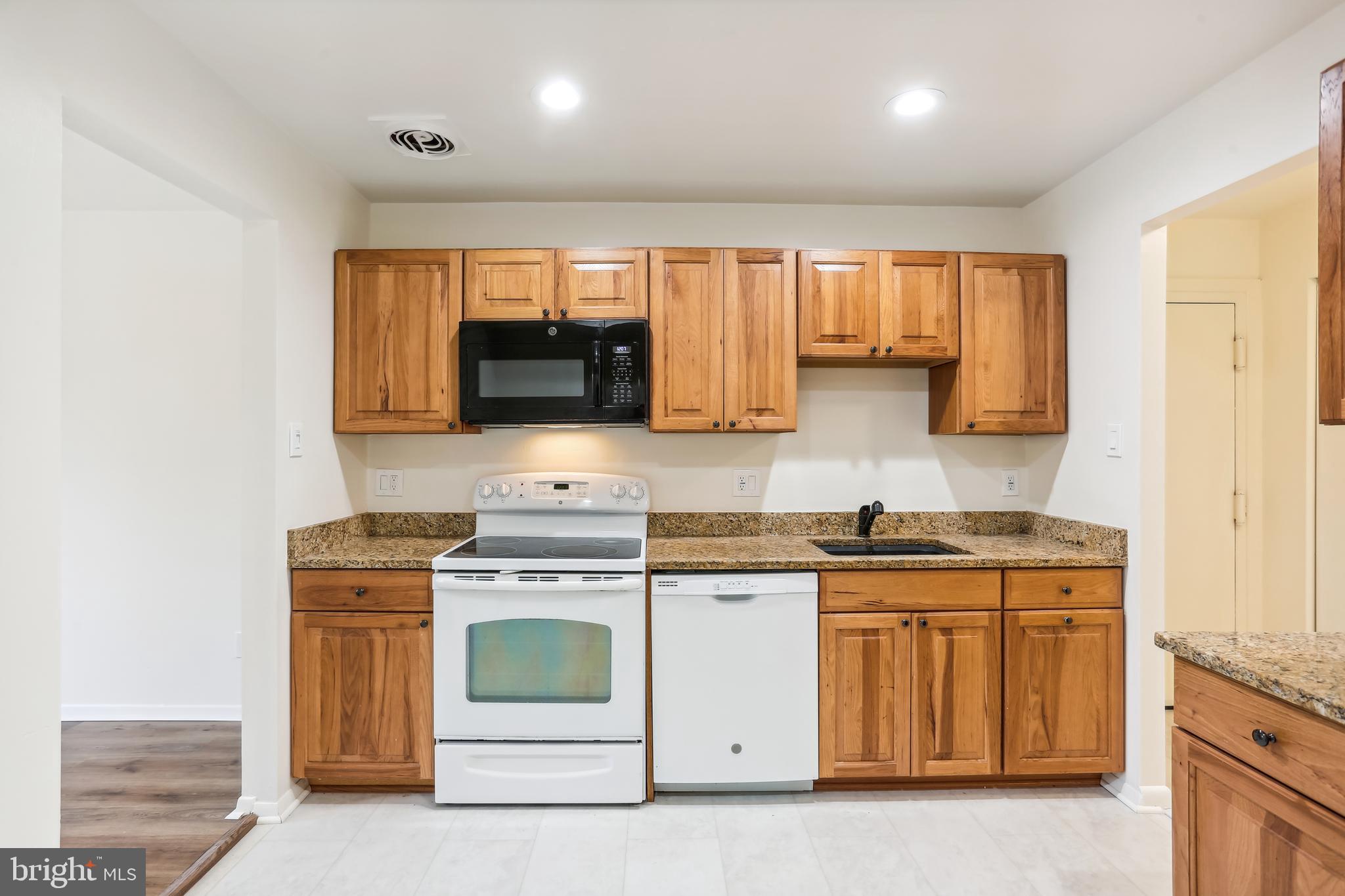 GEORGETOWN VILLAGE - Residential