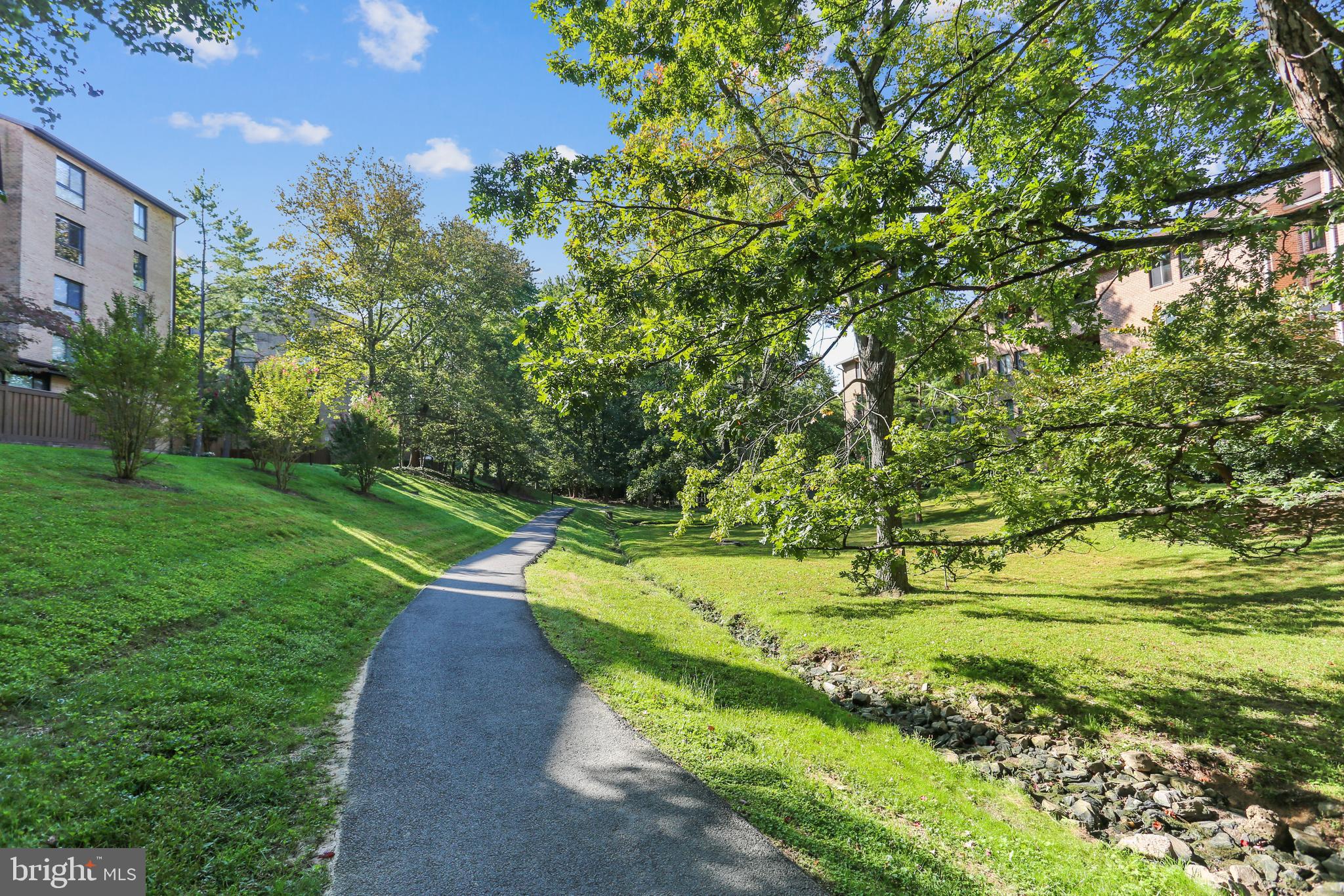 GEORGETOWN VILLAGE - Residential