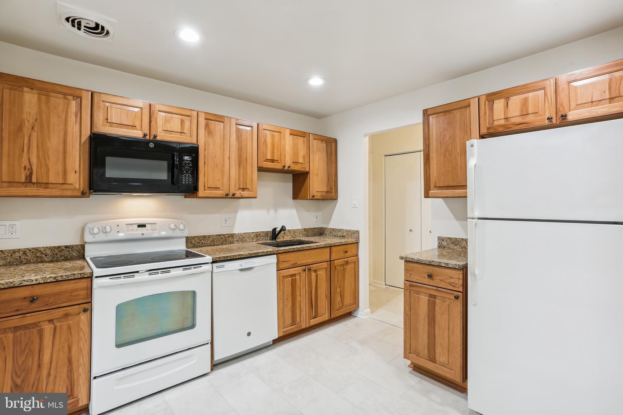 GEORGETOWN VILLAGE - Residential