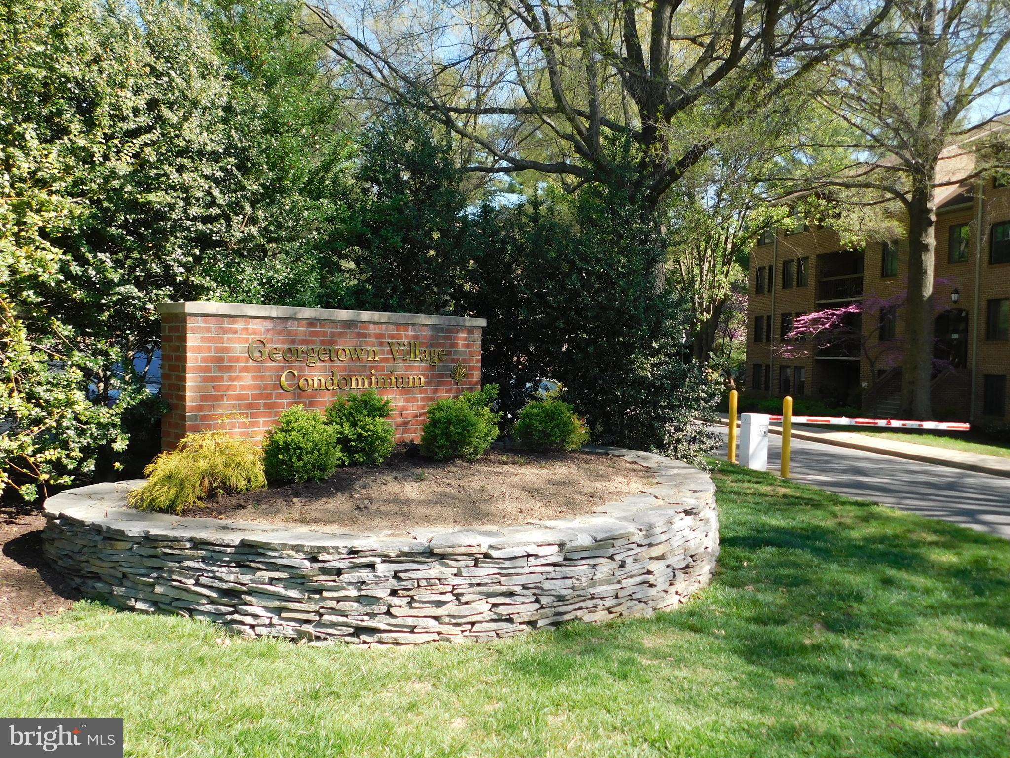 GEORGETOWN VILLAGE - Residential