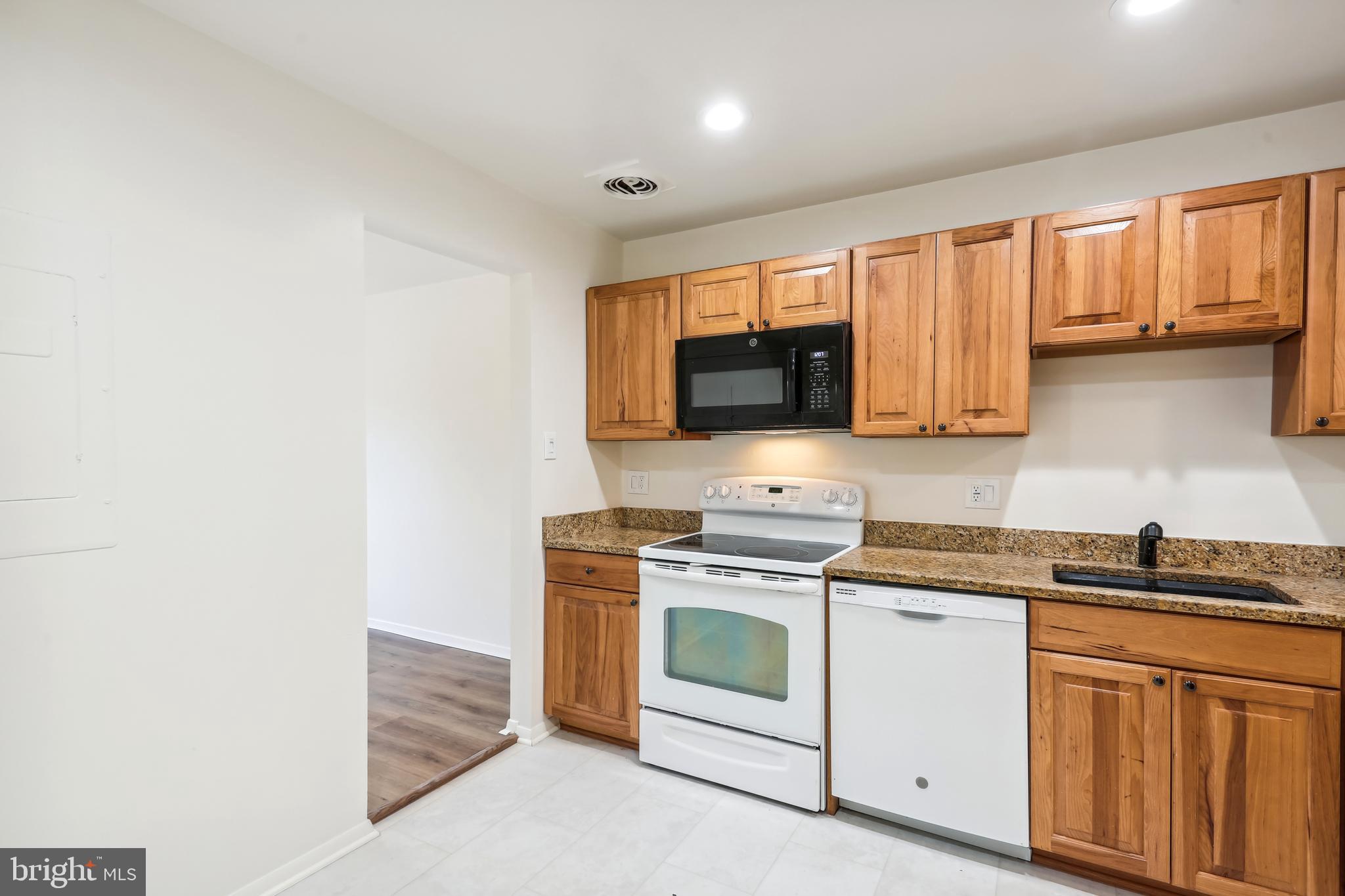 GEORGETOWN VILLAGE - Residential