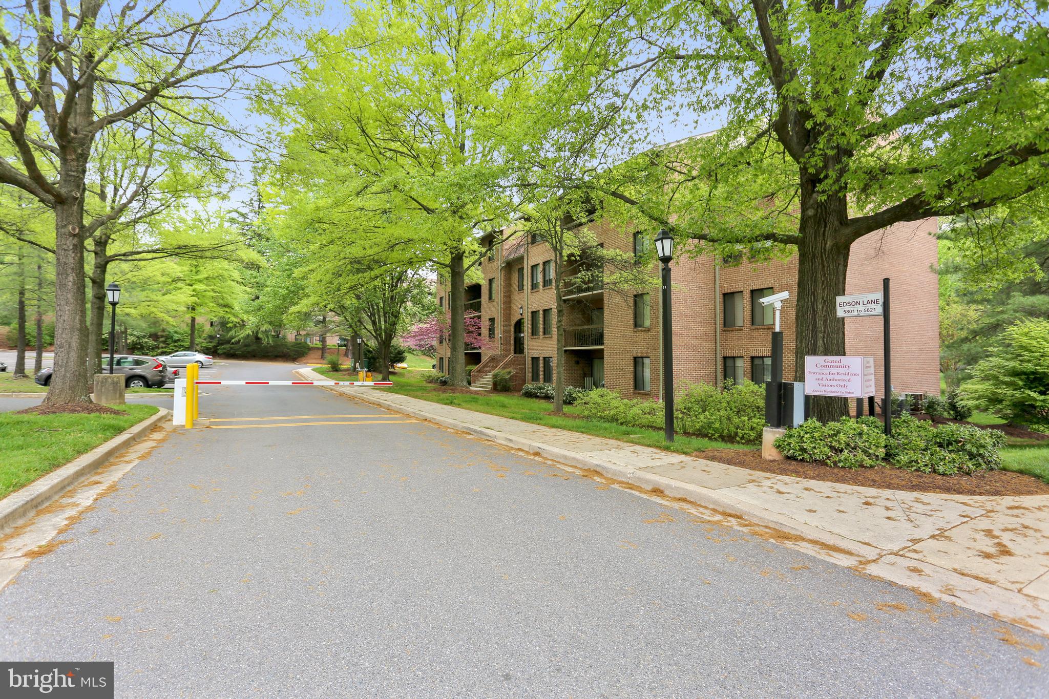 GEORGETOWN VILLAGE - Residential