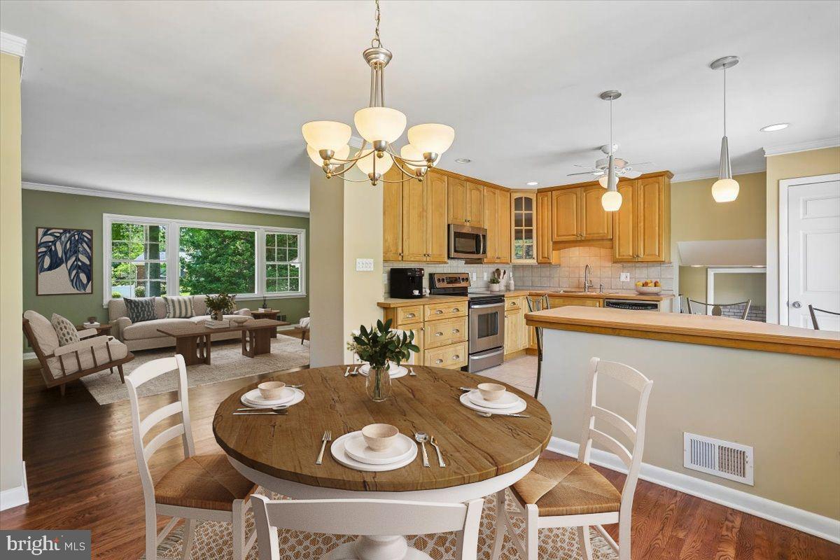 ROCK CREEK MANOR - Residential