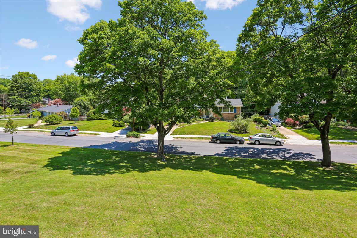 ROCK CREEK MANOR - Residential