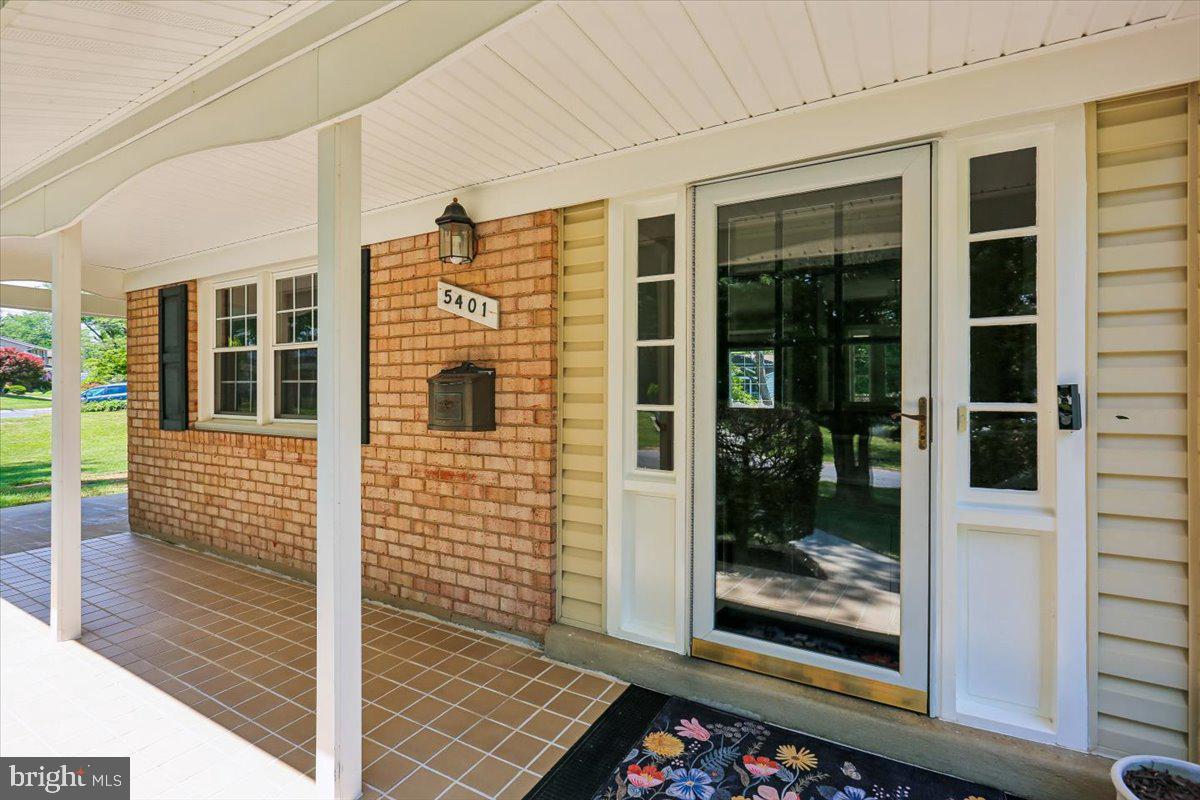 ROCK CREEK MANOR - Residential