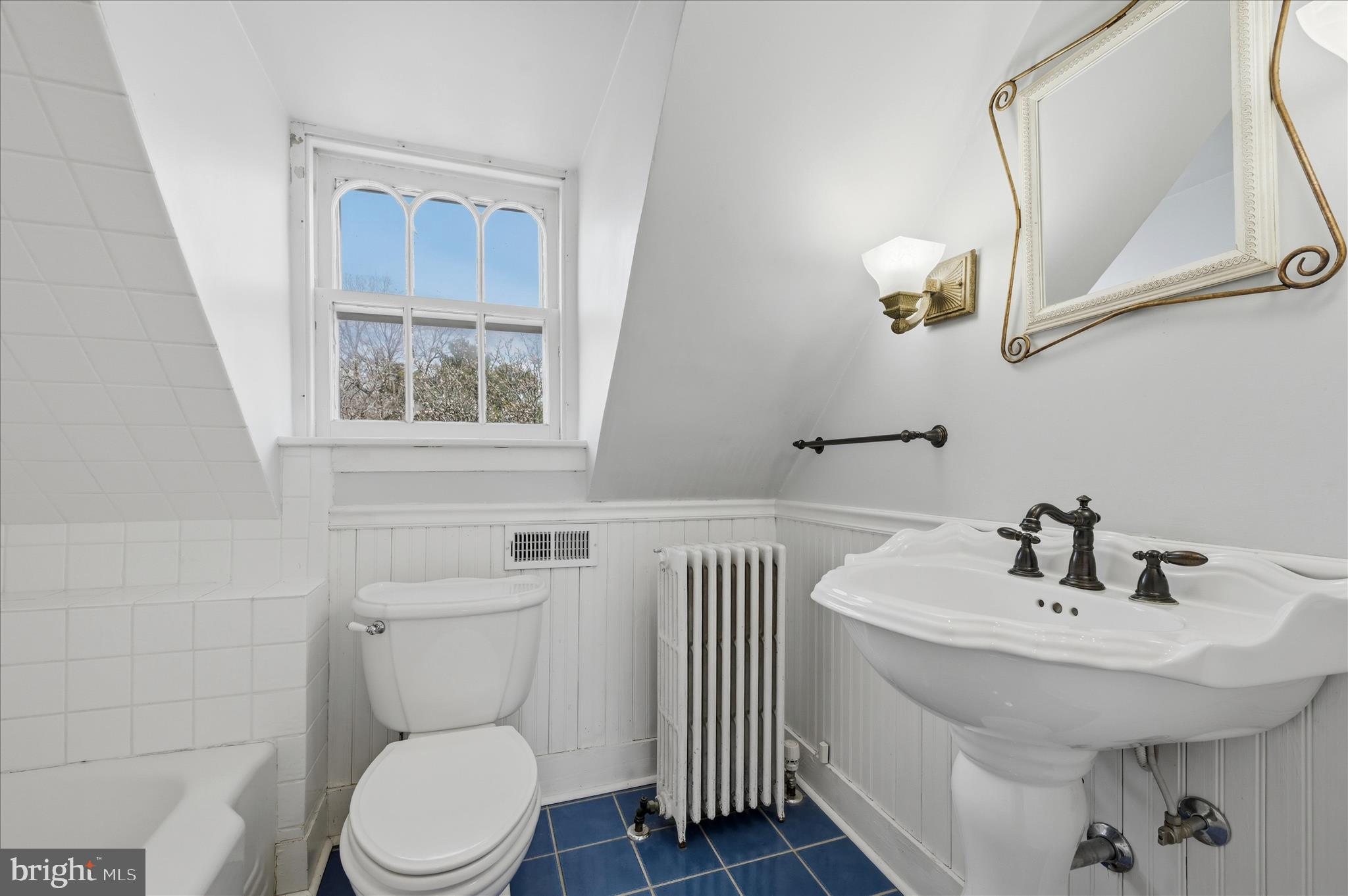 WINCHESTER HISTORIC DISTRICT - Residential