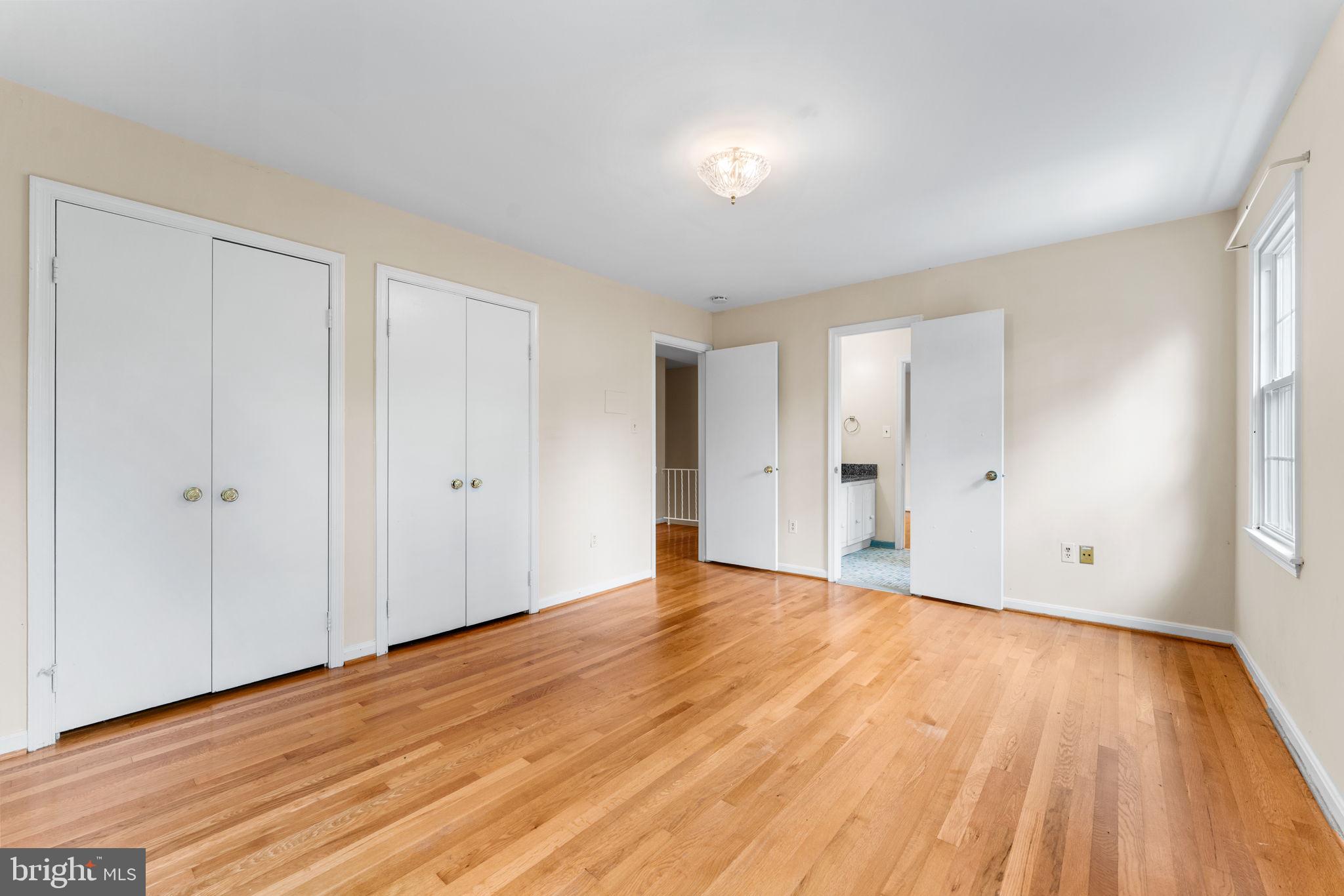 EAST GATE OF POTOMAC - Residential Lease