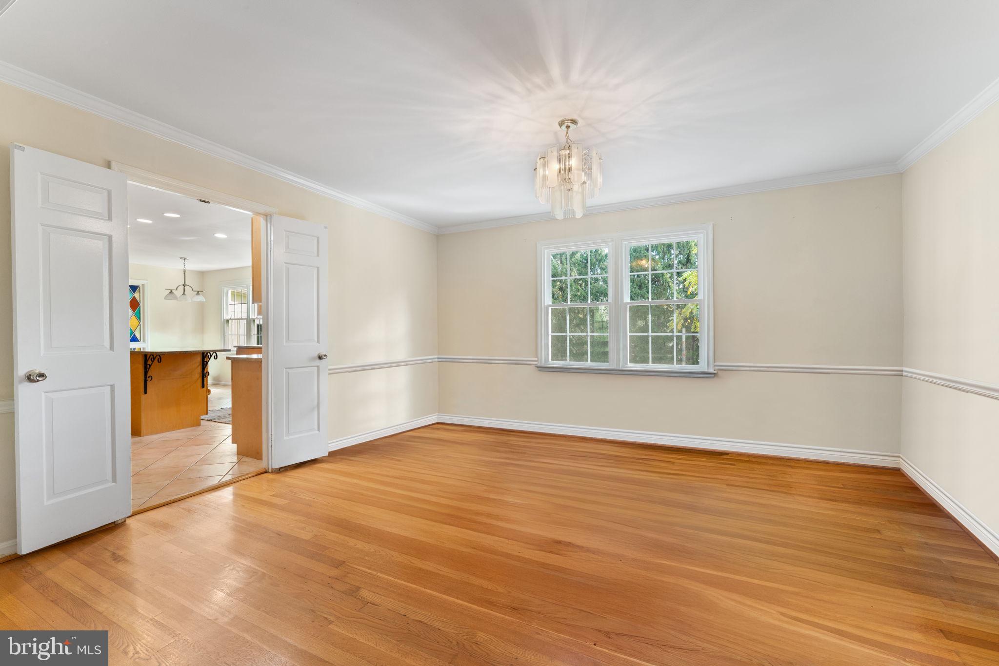 EAST GATE OF POTOMAC - Residential Lease