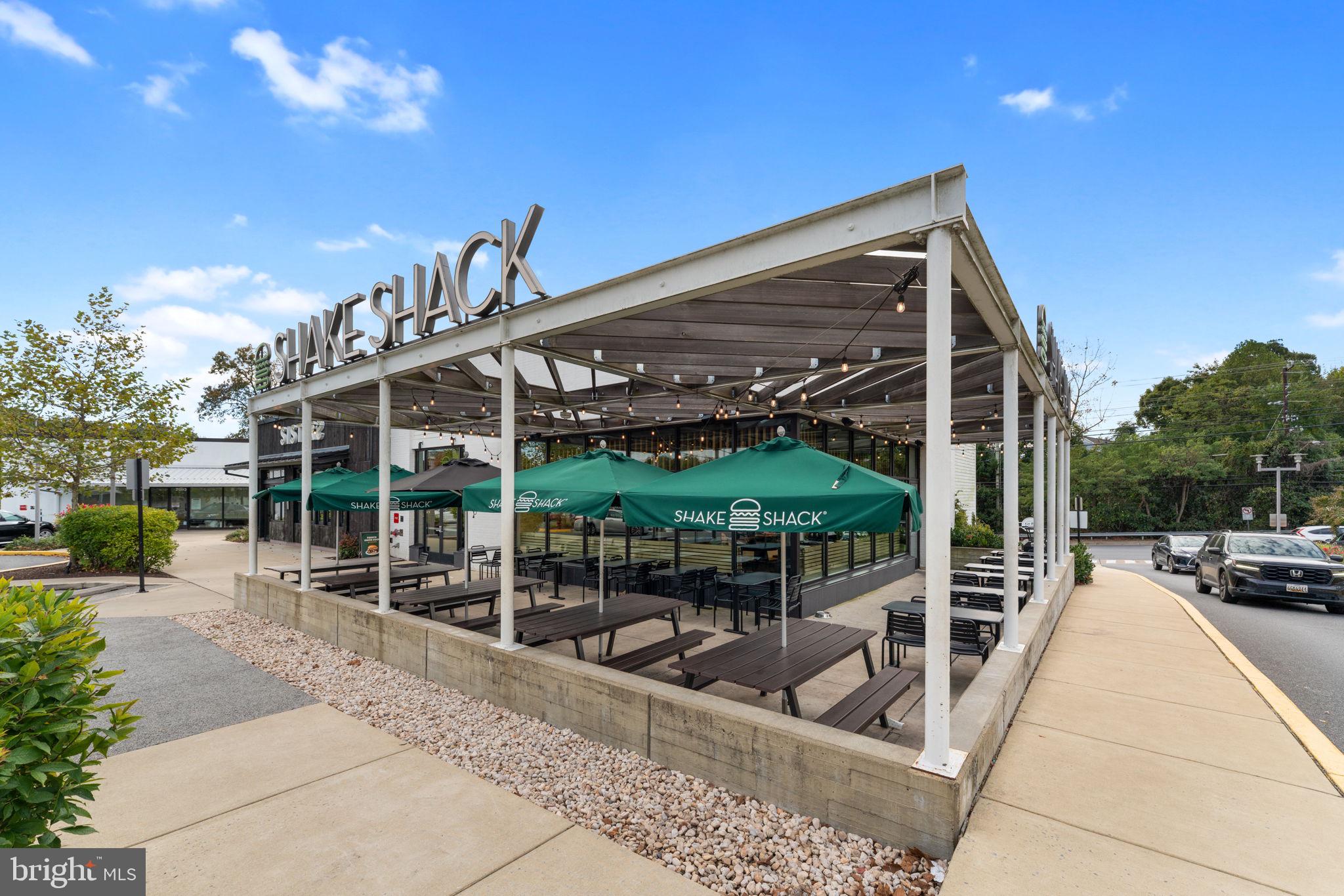 EAST GATE OF POTOMAC - Residential Lease