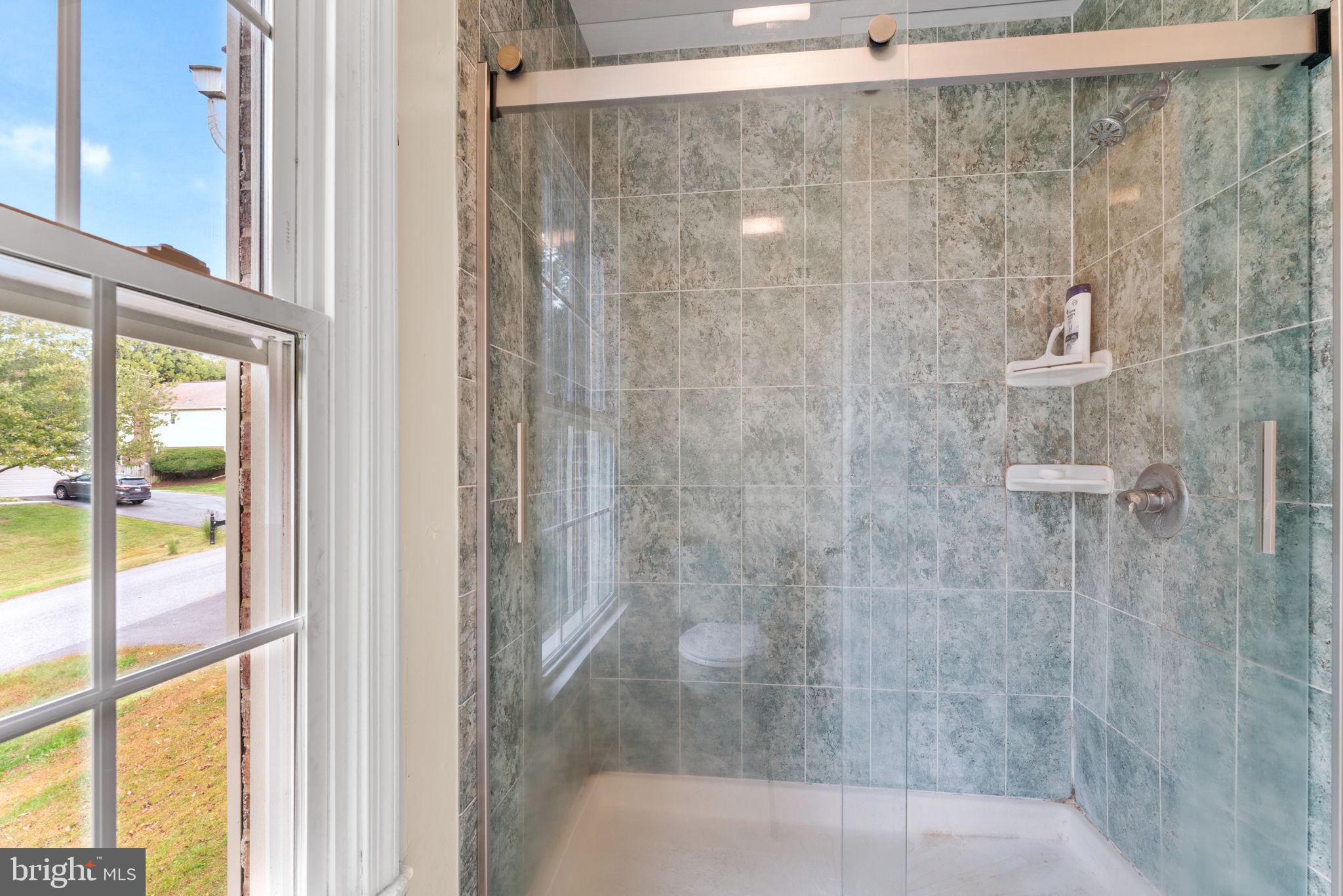 EAST GATE OF POTOMAC - Residential Lease