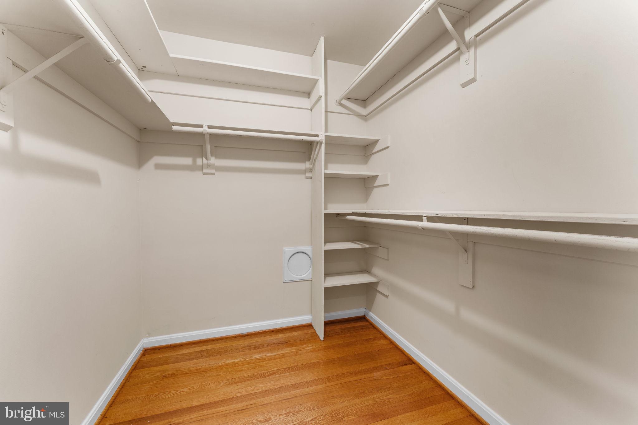 EAST GATE OF POTOMAC - Residential Lease