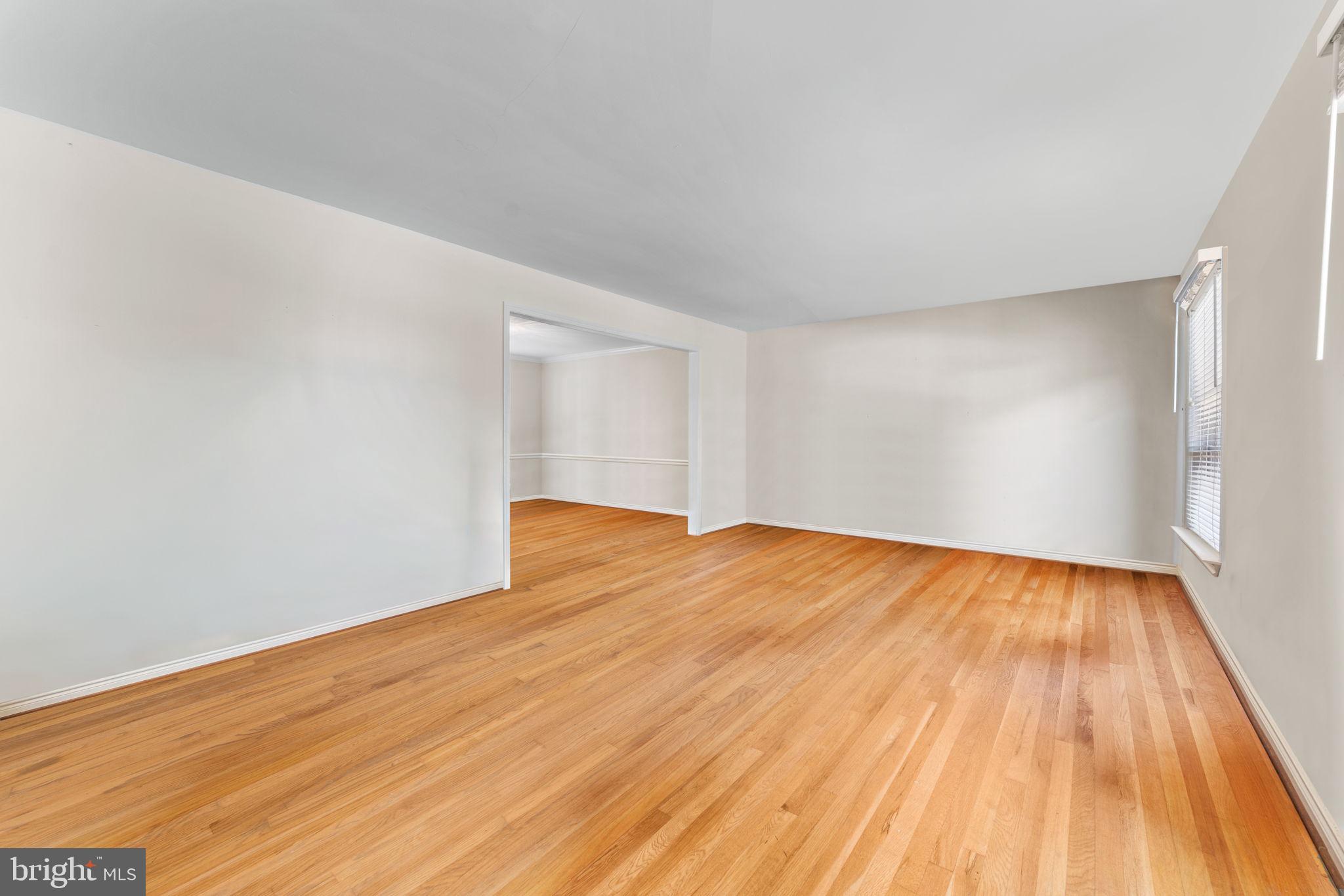 EAST GATE OF POTOMAC - Residential Lease