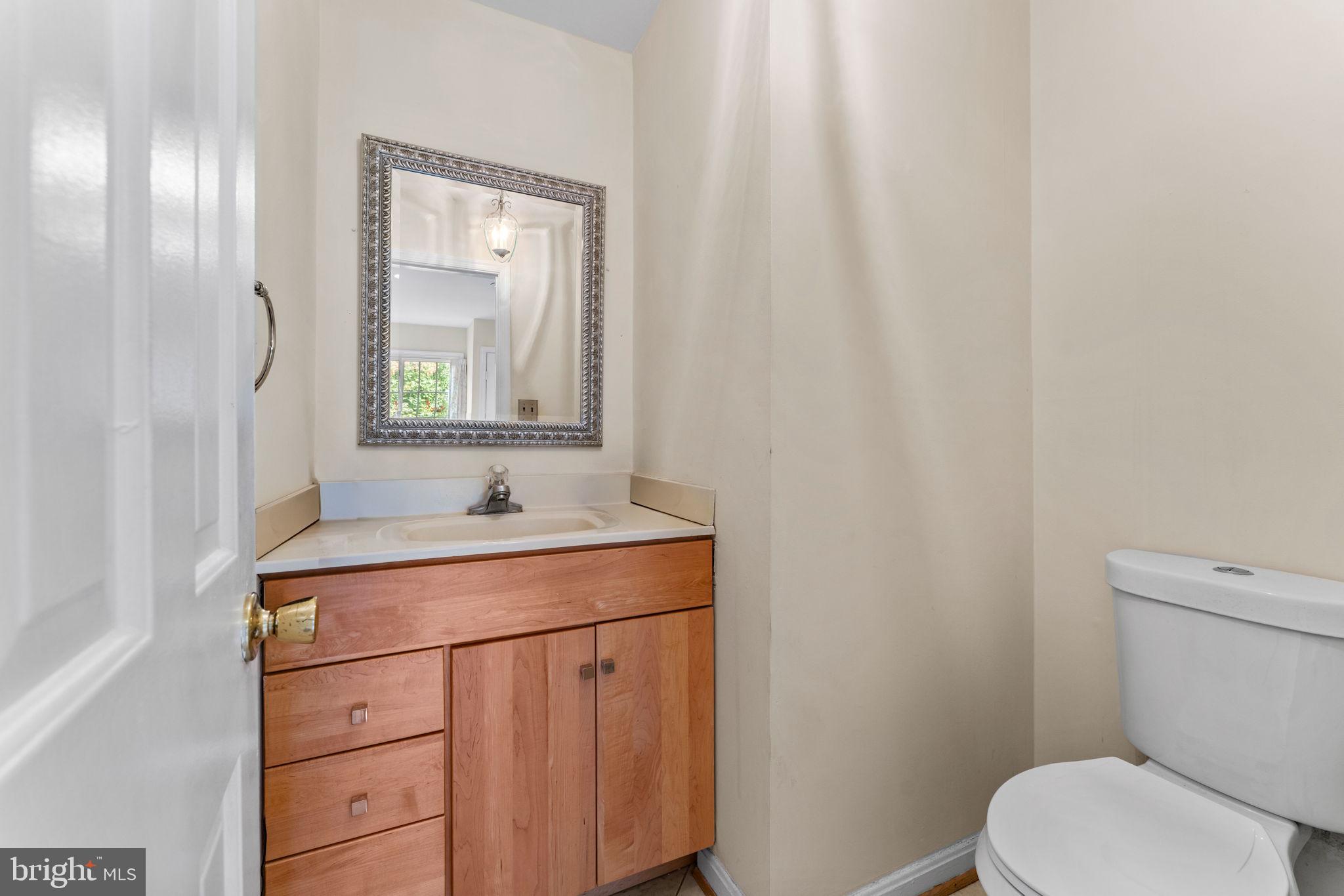 EAST GATE OF POTOMAC - Residential Lease