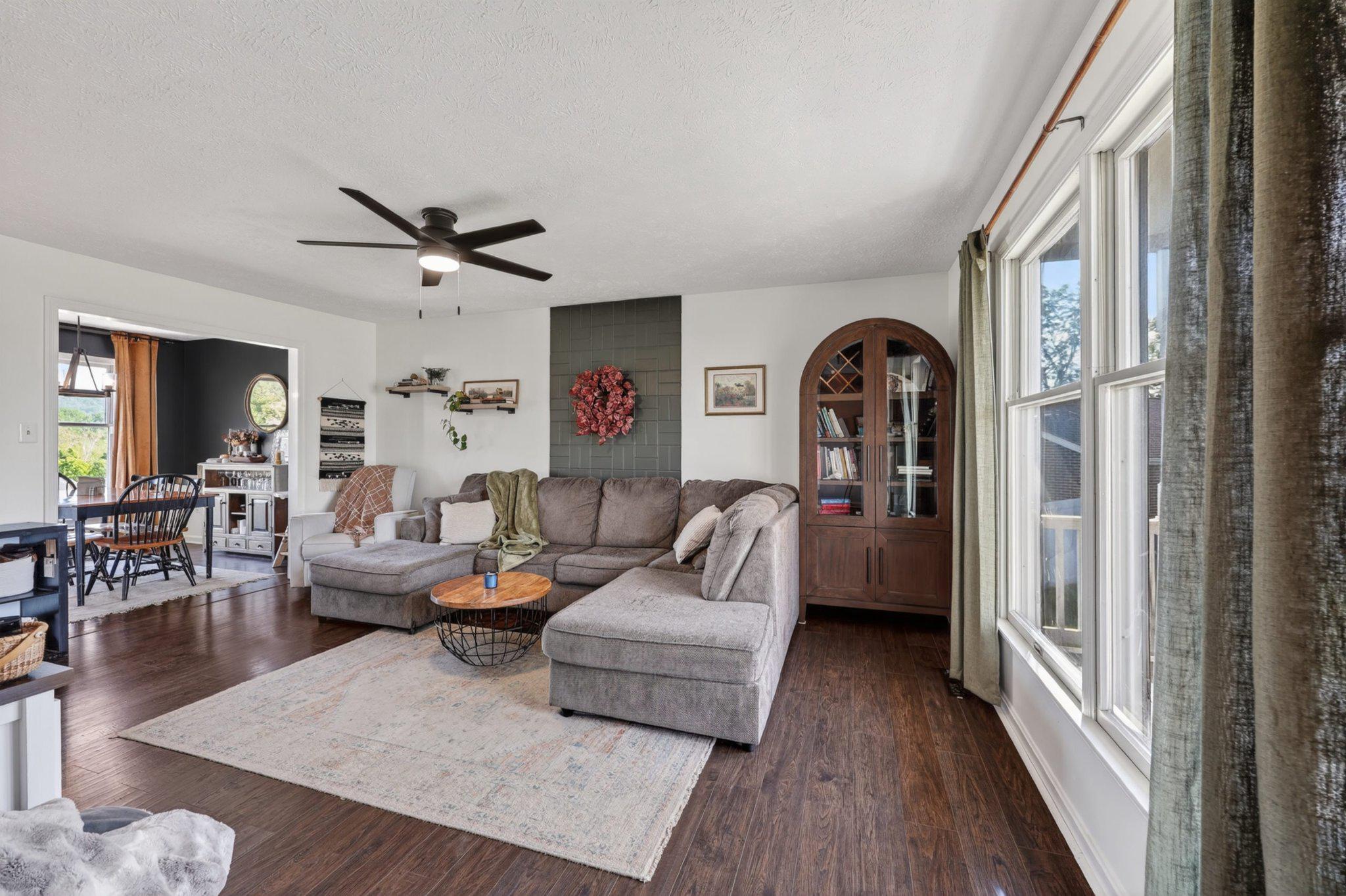 VAUGHT ESTATES - Residential
