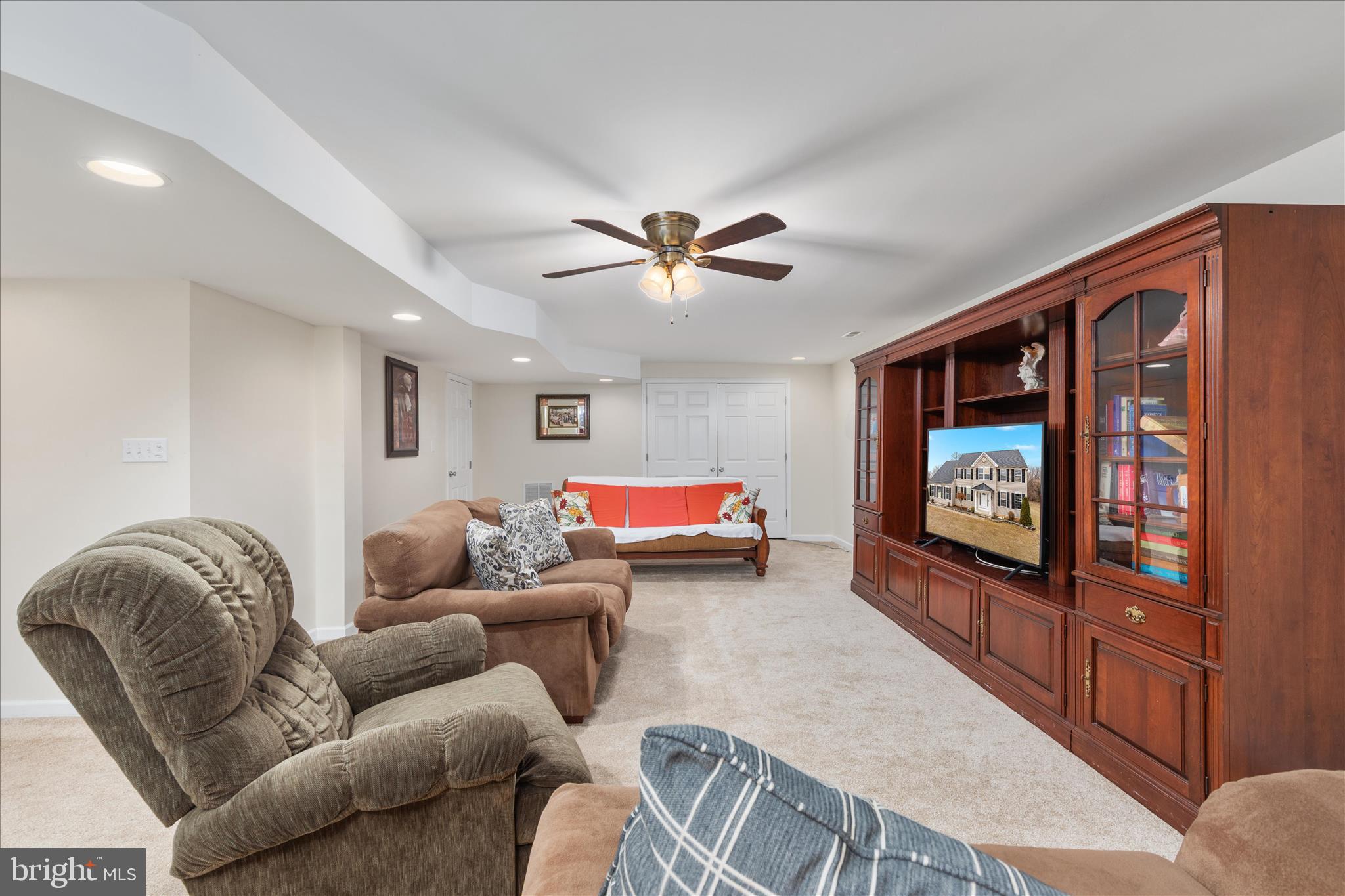 MCCAULEY CROSSING - Residential