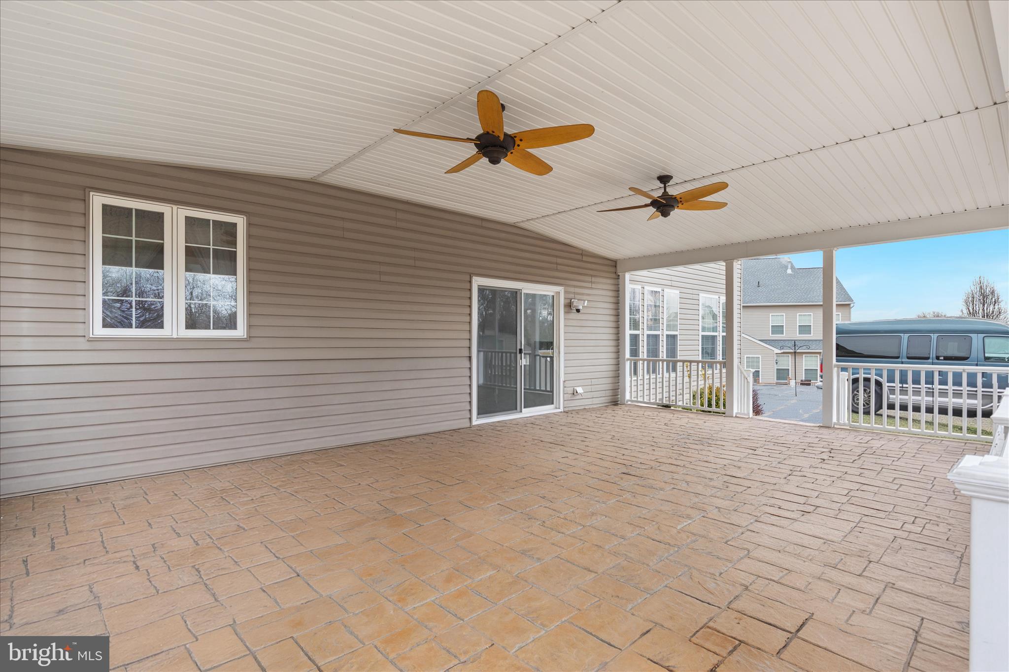 MCCAULEY CROSSING - Residential