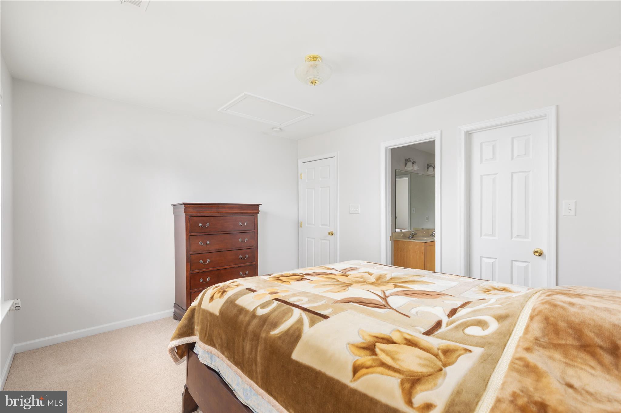 MCCAULEY CROSSING - Residential