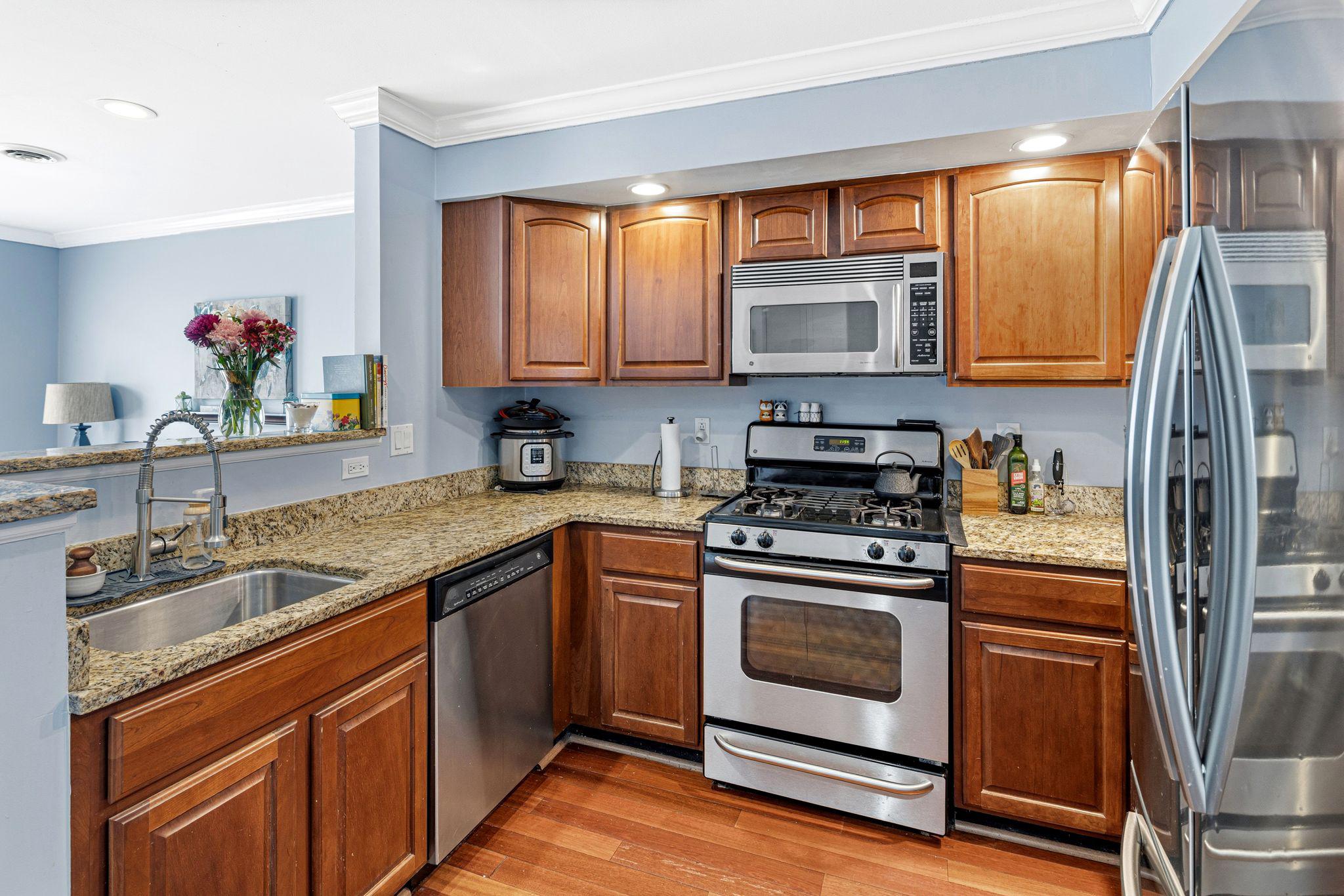 PORT RICHMOND - Residential