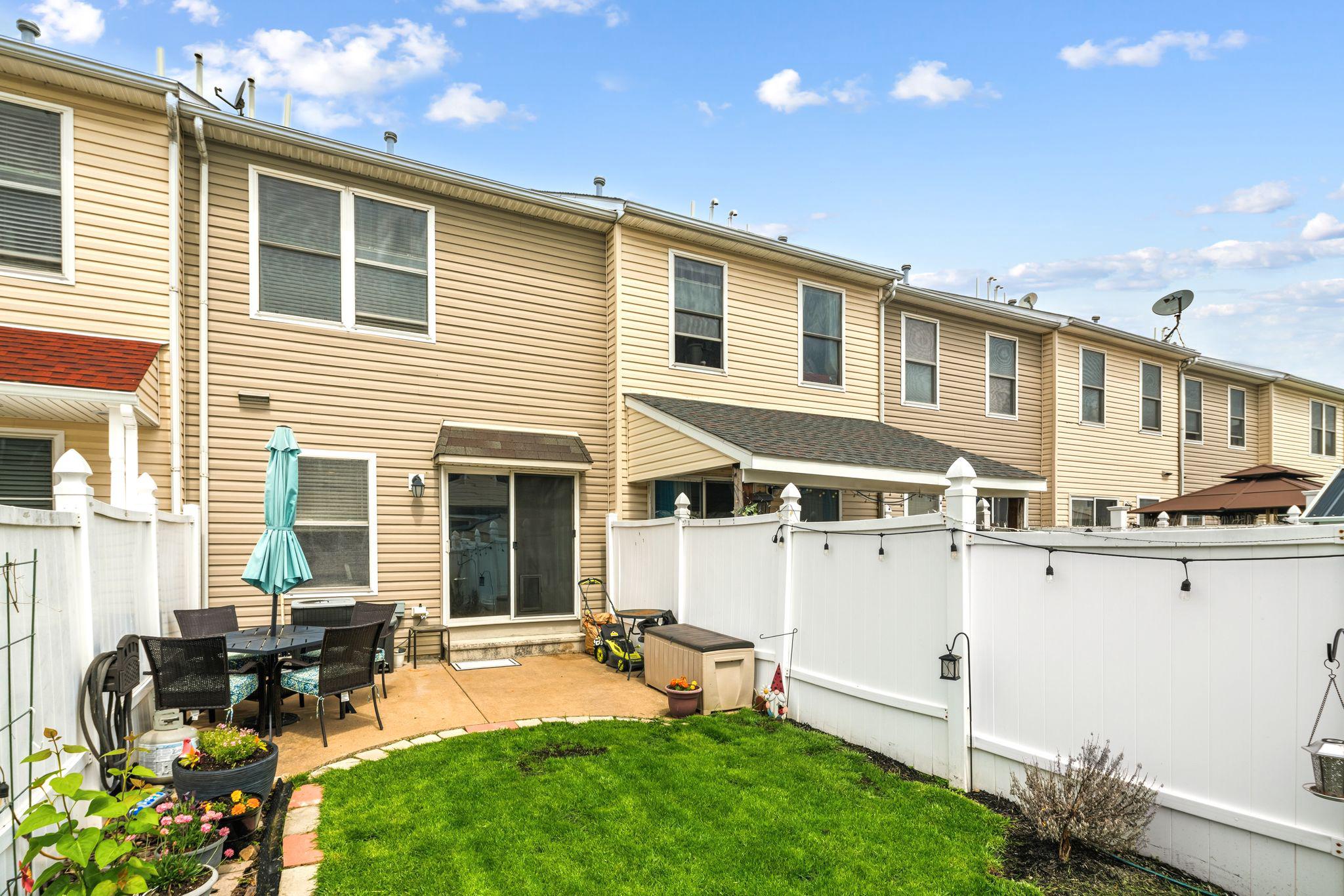 PORT RICHMOND - Residential