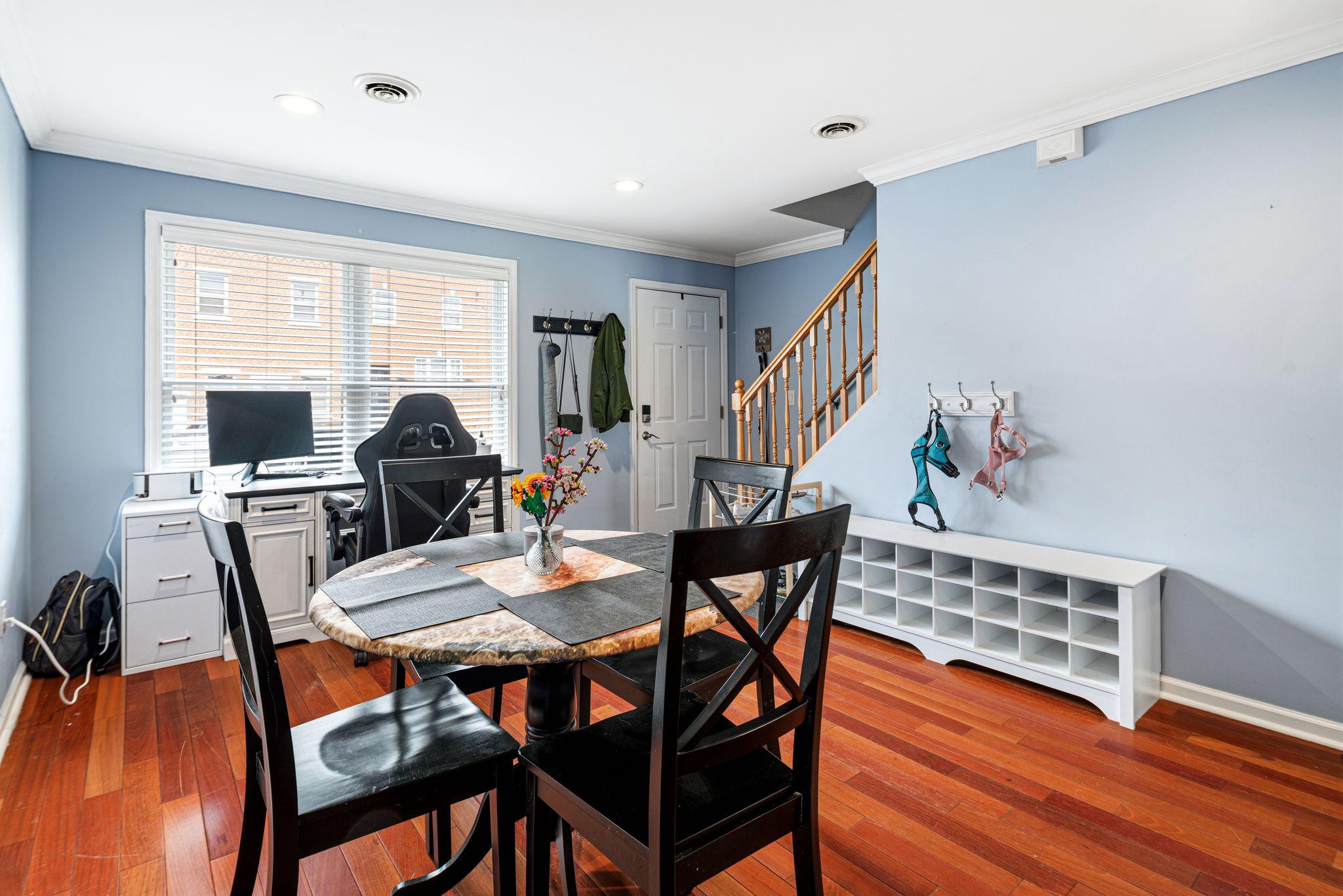 PORT RICHMOND - Residential