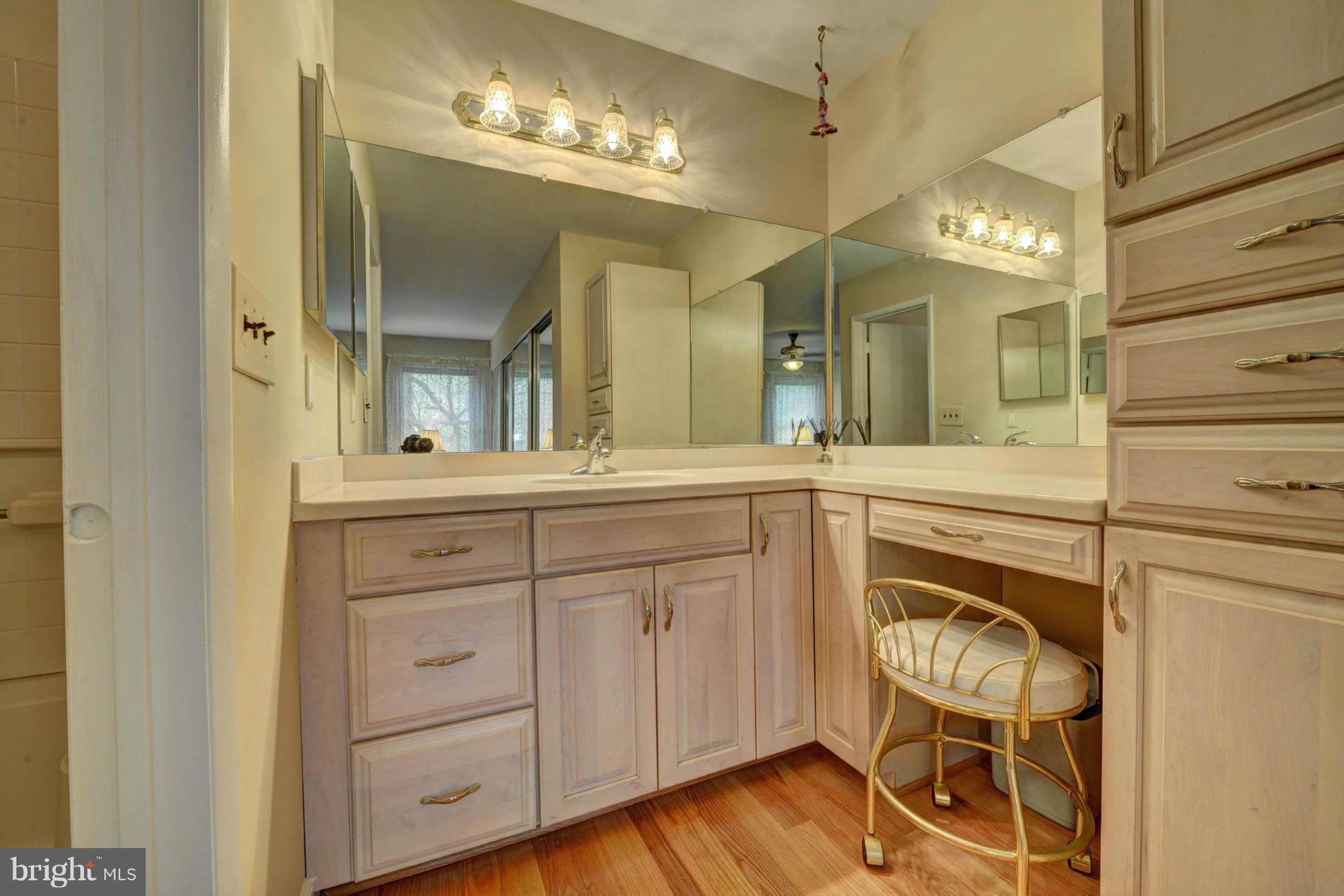 TYSONS WOODS - Residential