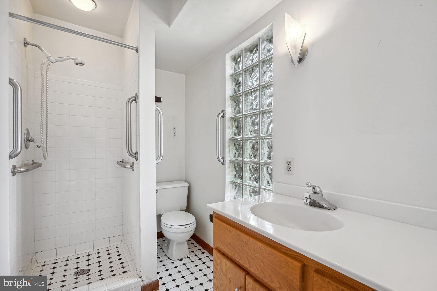 DOUGLAS ESTATES - Residential