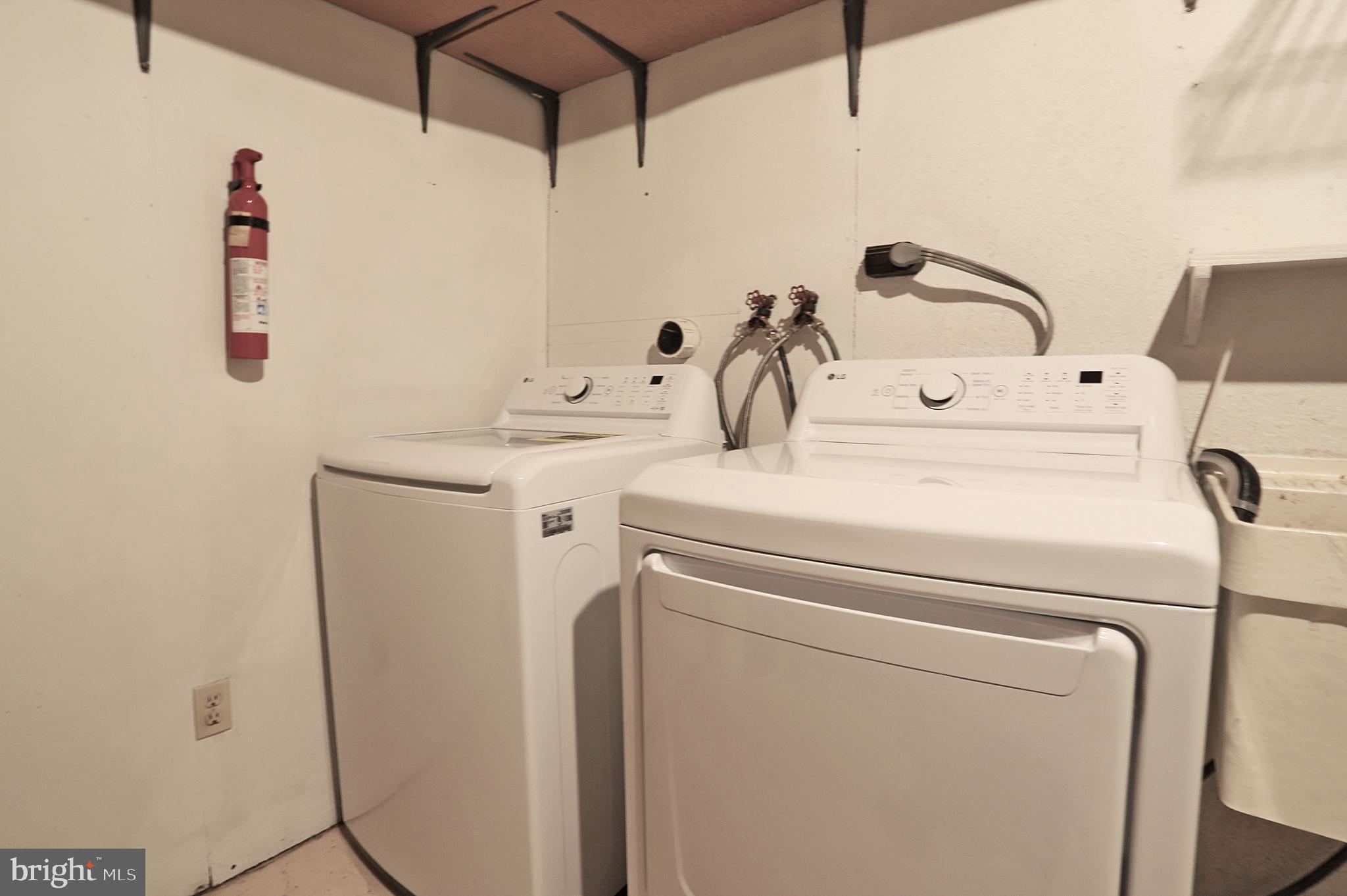 FRANKLIN FARM - Residential Lease