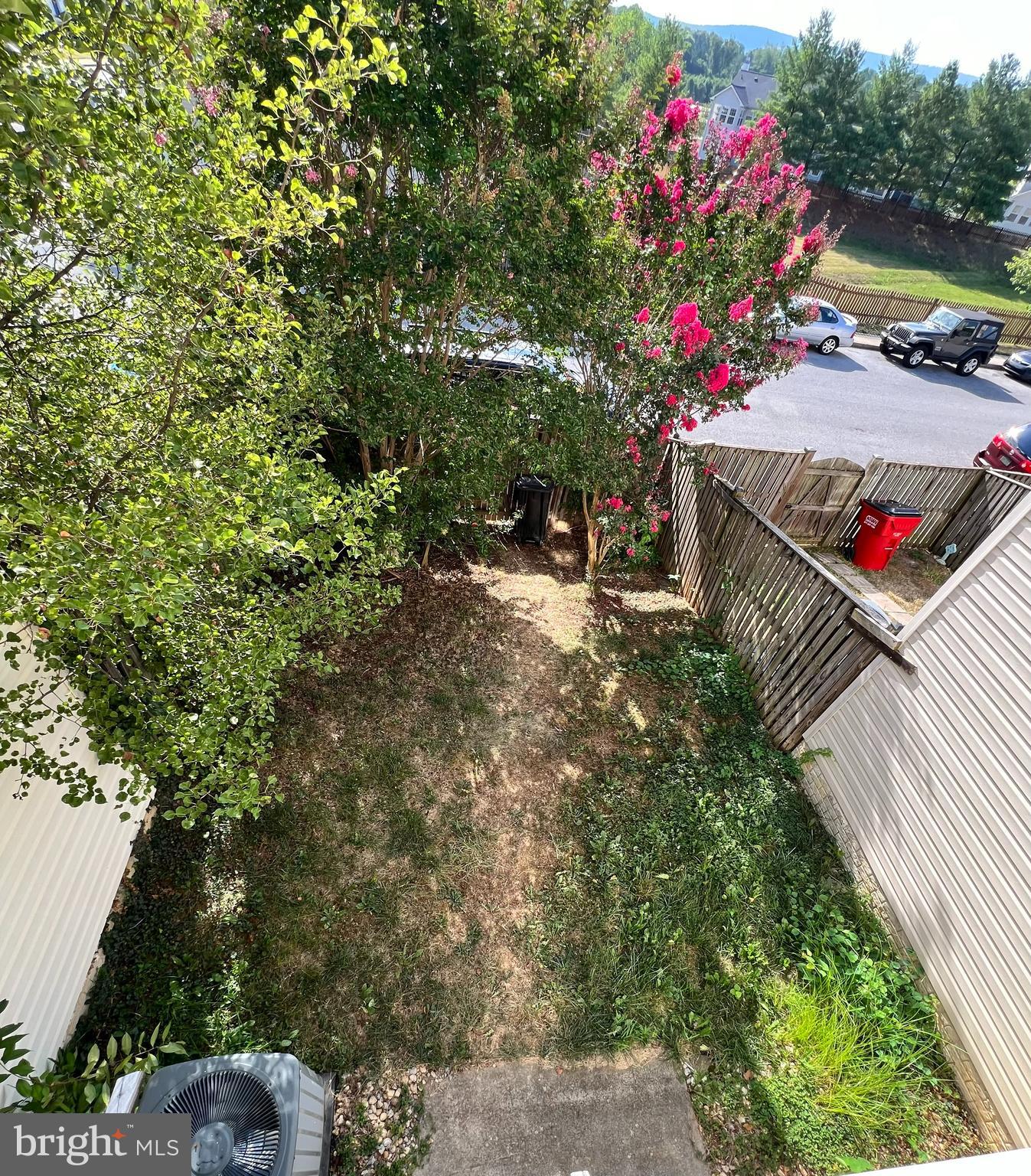 COUNTY GREEN - Residential