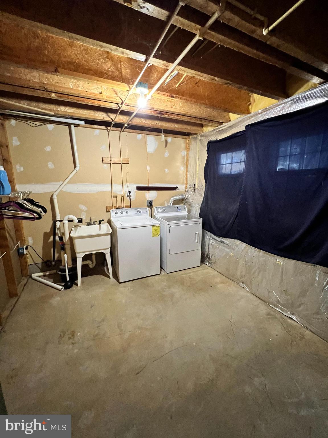 COUNTY GREEN - Residential