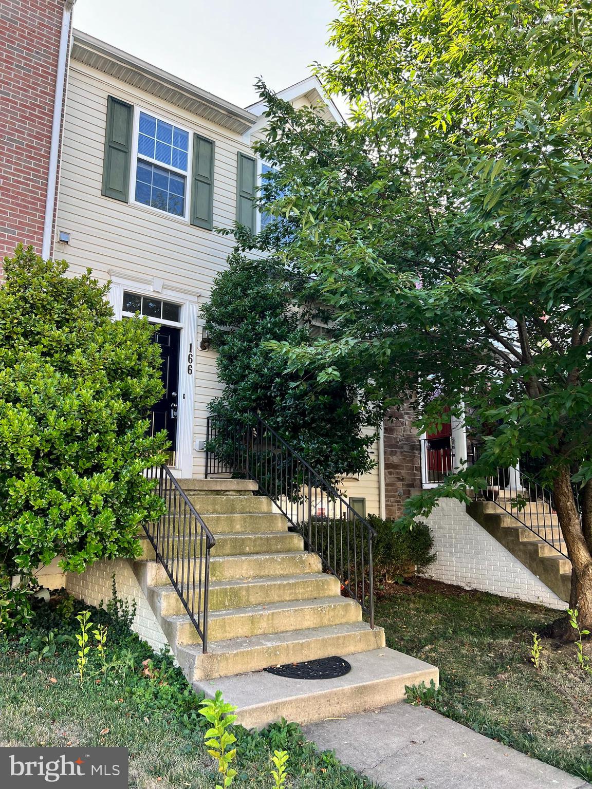 COUNTY GREEN - Residential