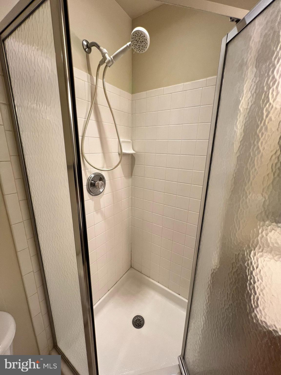 COUNTY GREEN - Residential