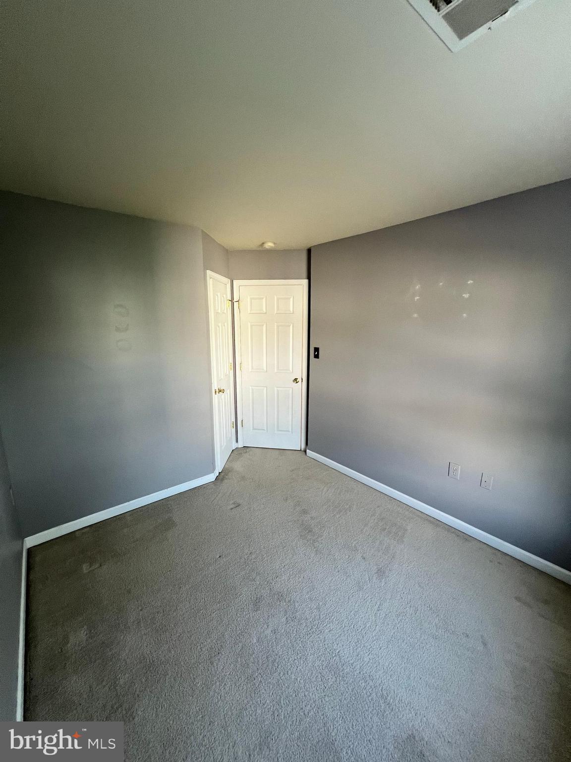 COUNTY GREEN - Residential